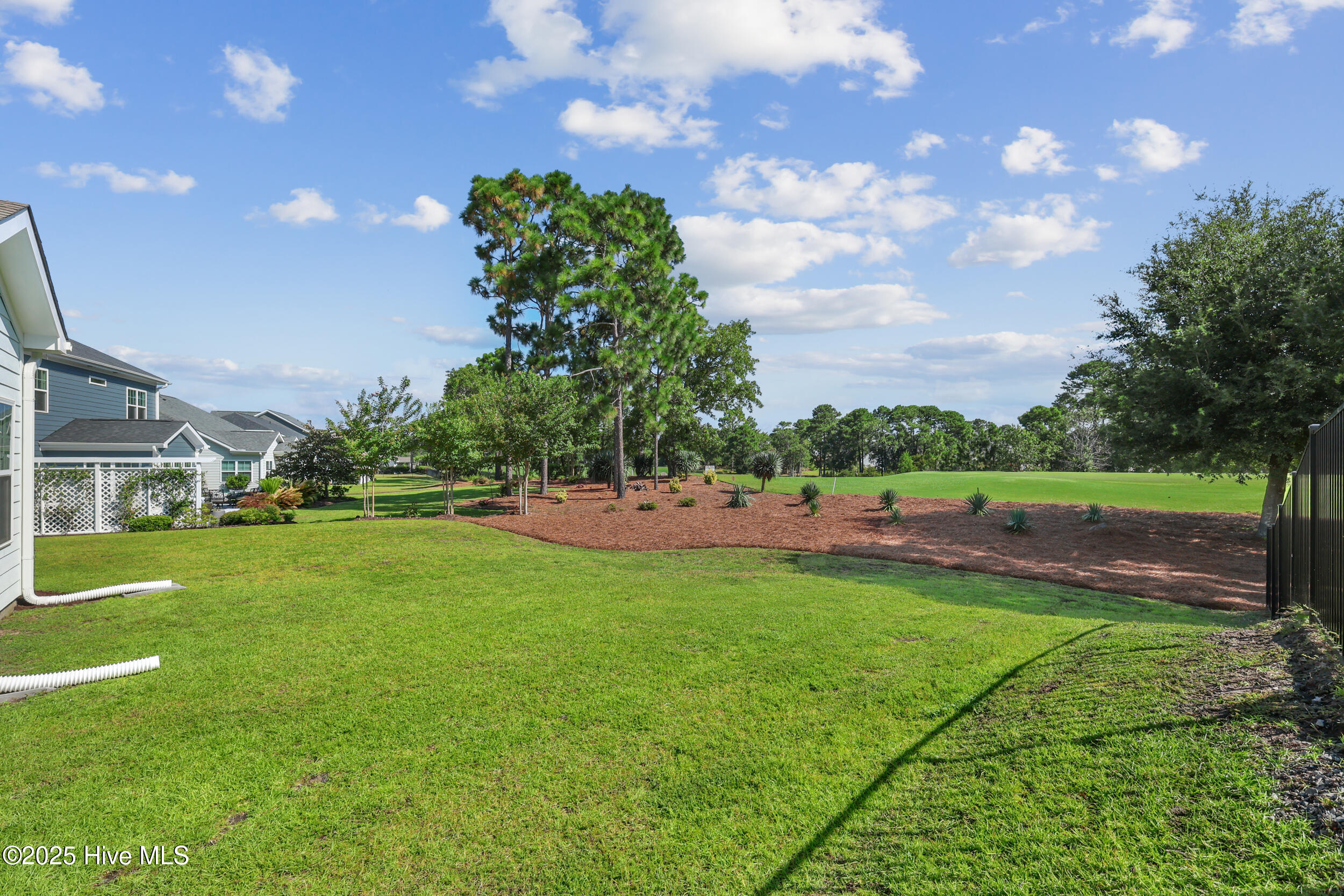 433 Island End Court