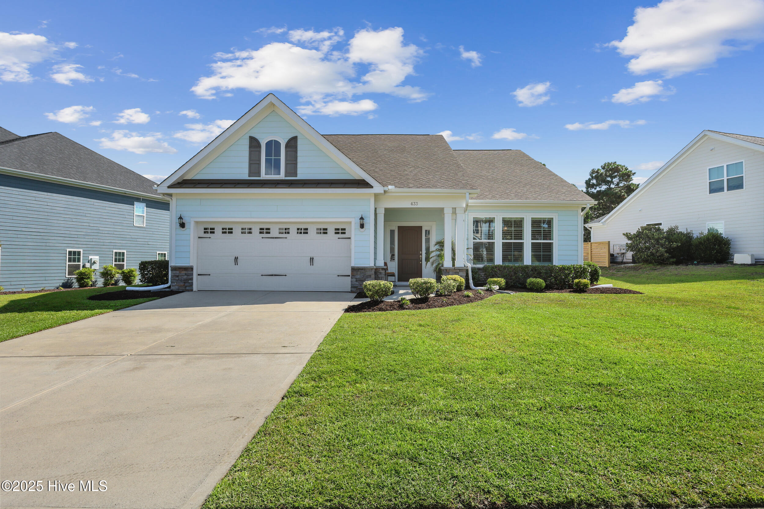433 Island End Court