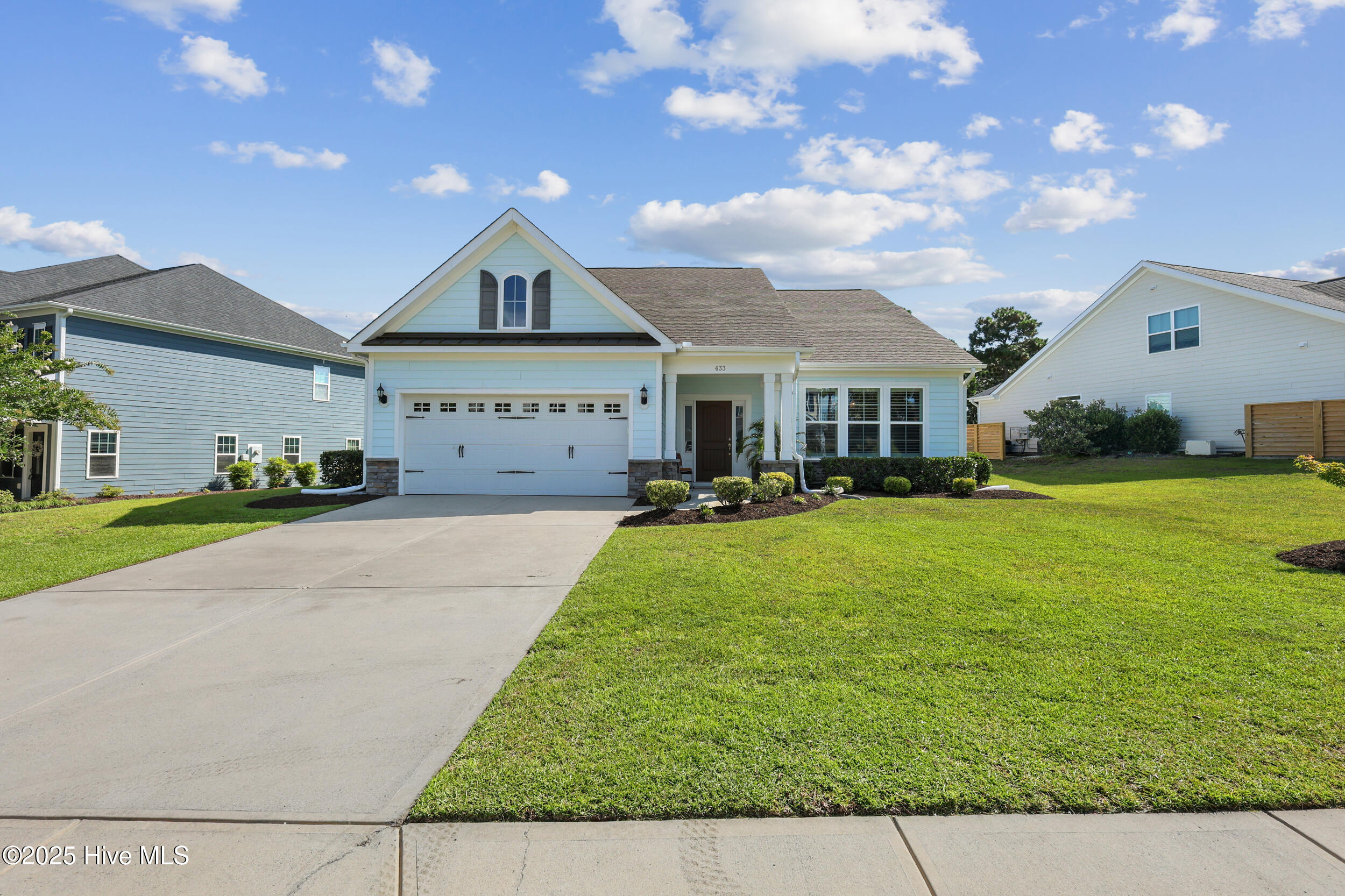 433 Island End Court