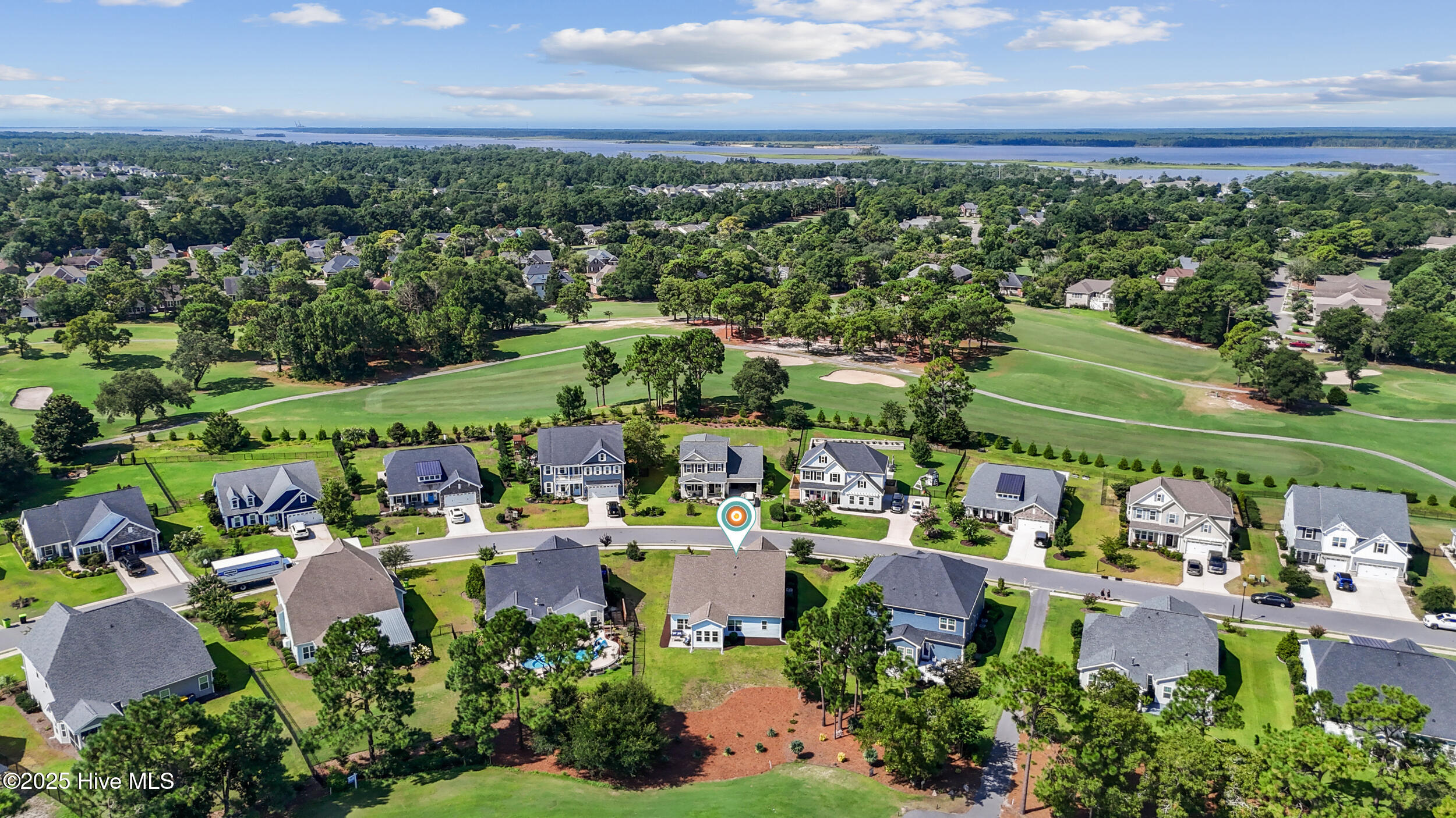 433 Island End Court