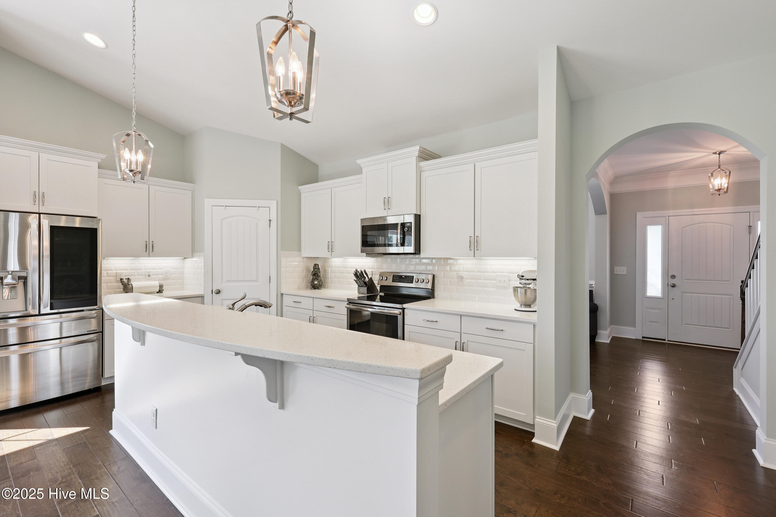 433 Island End Court