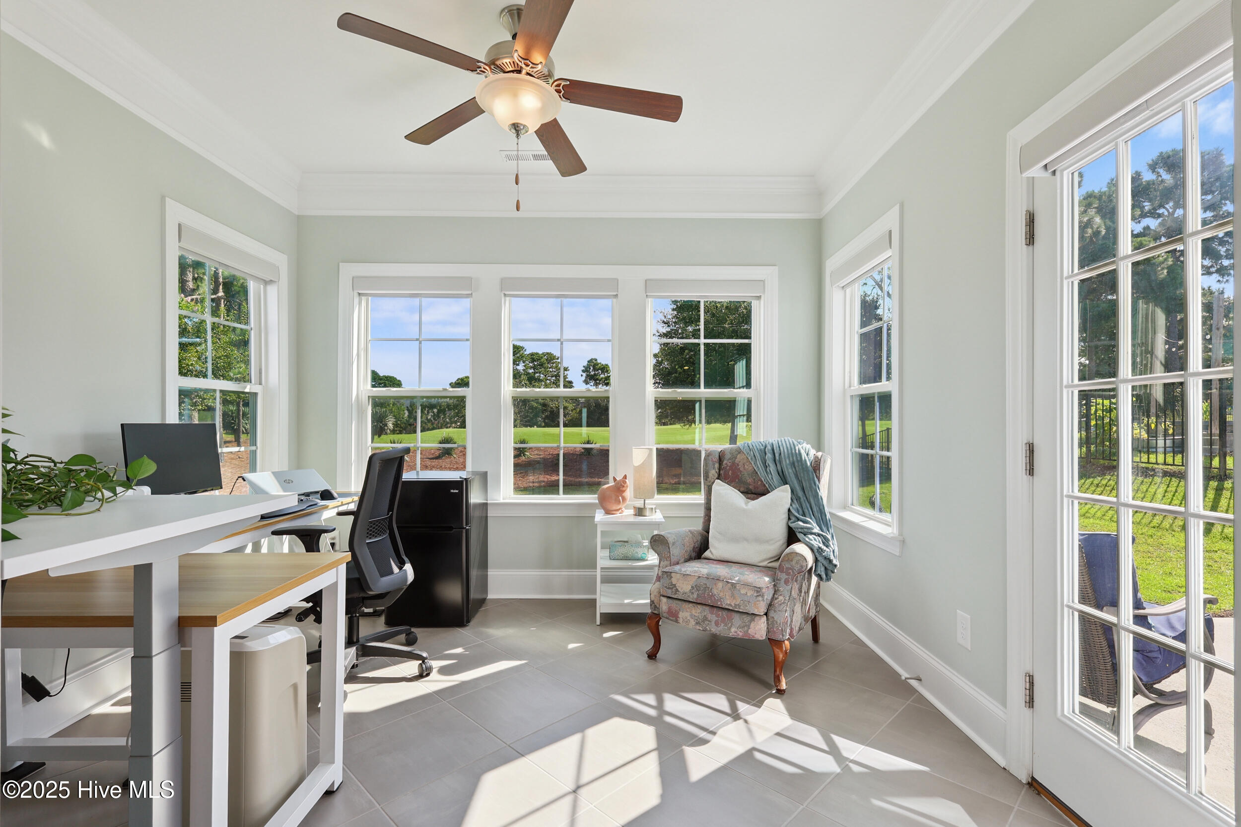 433 Island End Court