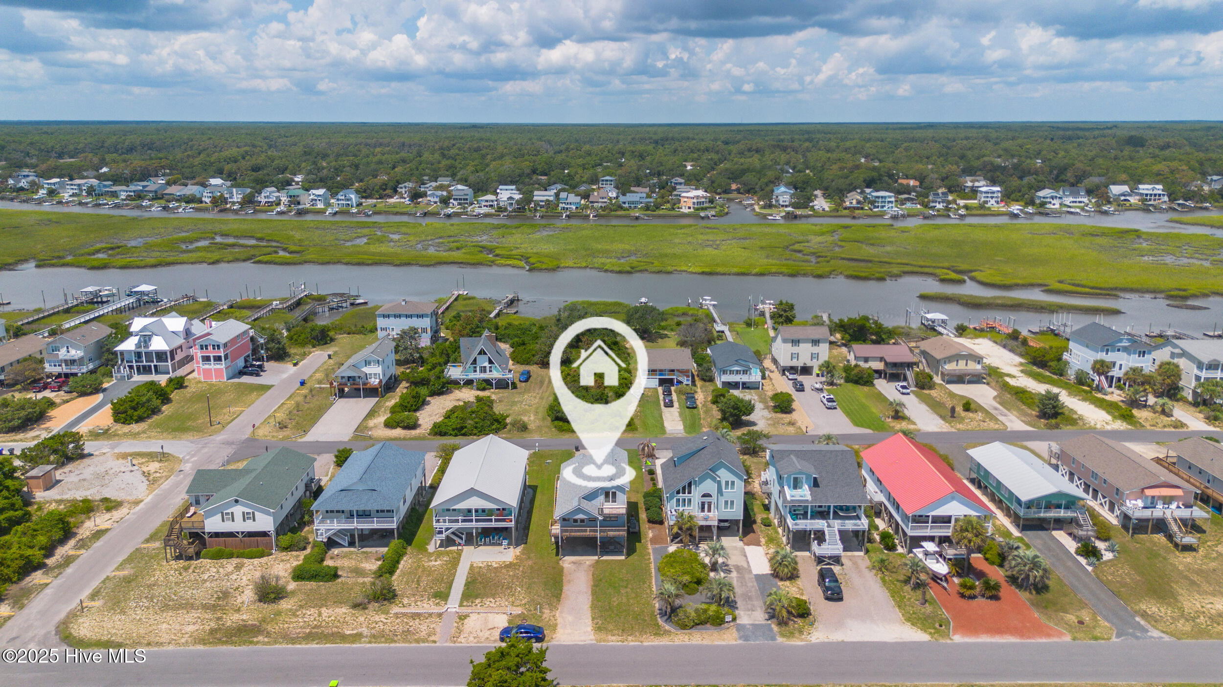 2523 W Dolphin Drive