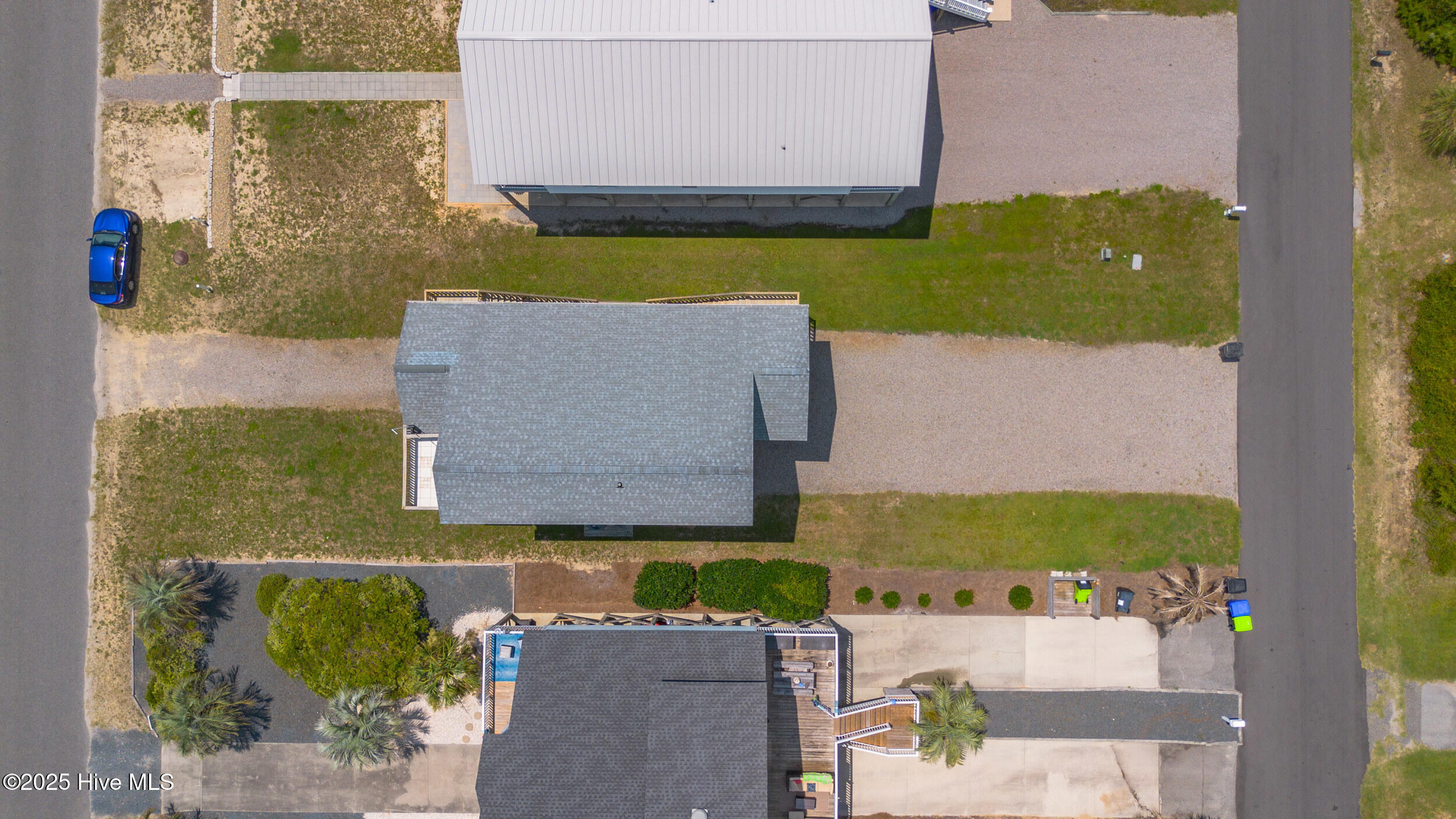 2523 W Dolphin Drive