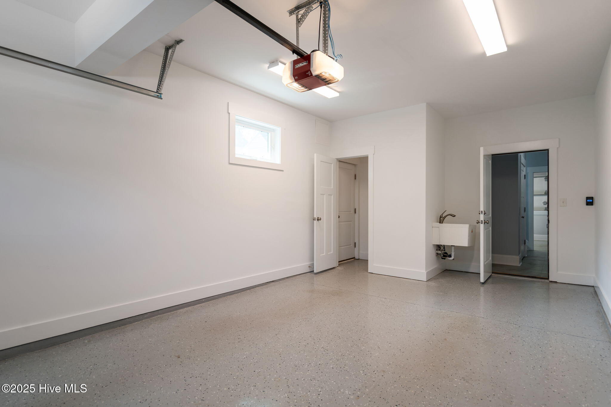 904 South Carolina Avenue