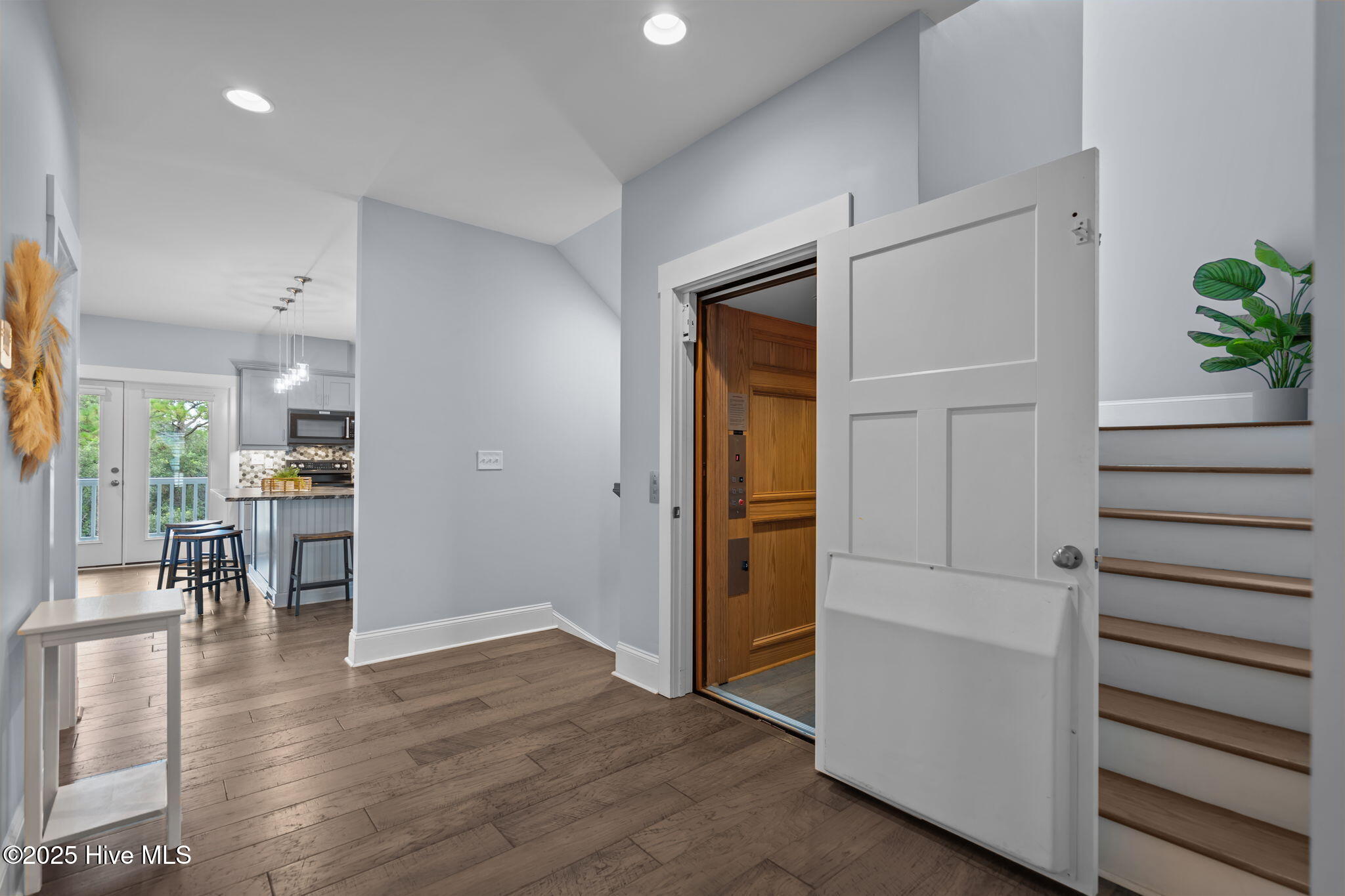 904 South Carolina Avenue