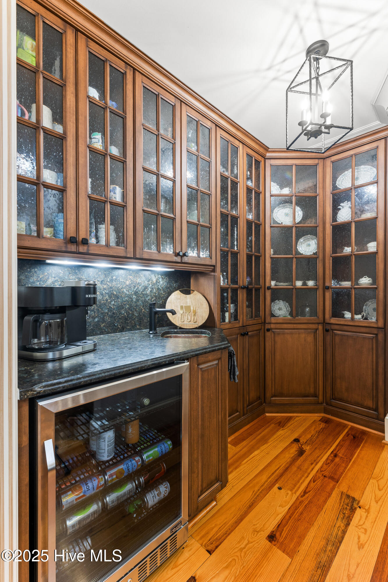 110 Seven Oaks Court