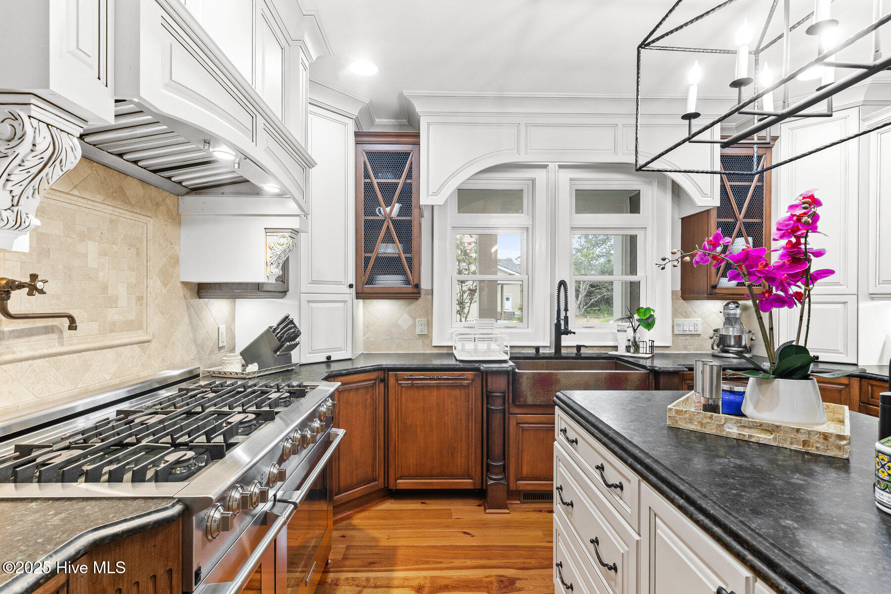 110 Seven Oaks Court