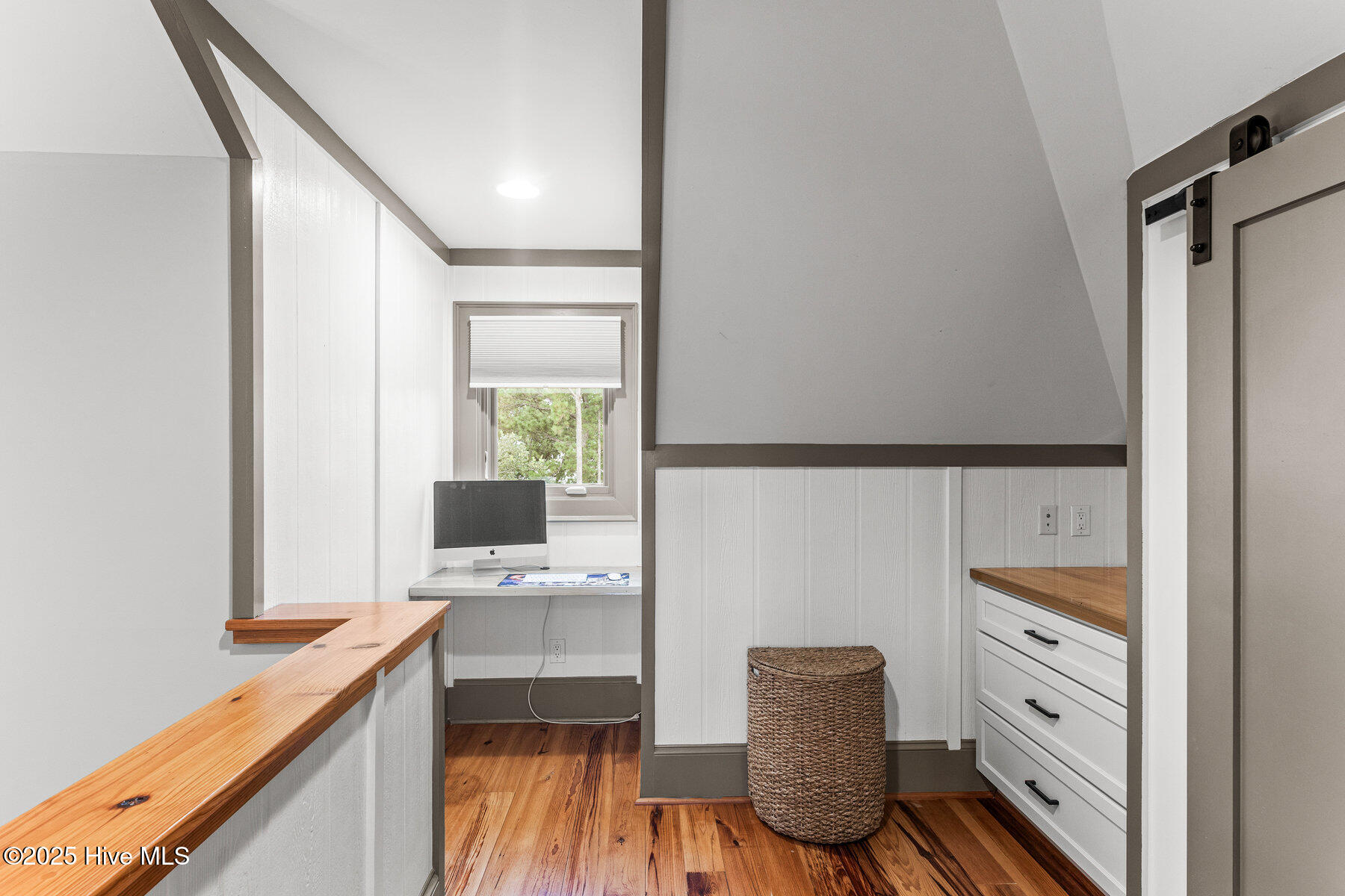 110 Seven Oaks Court