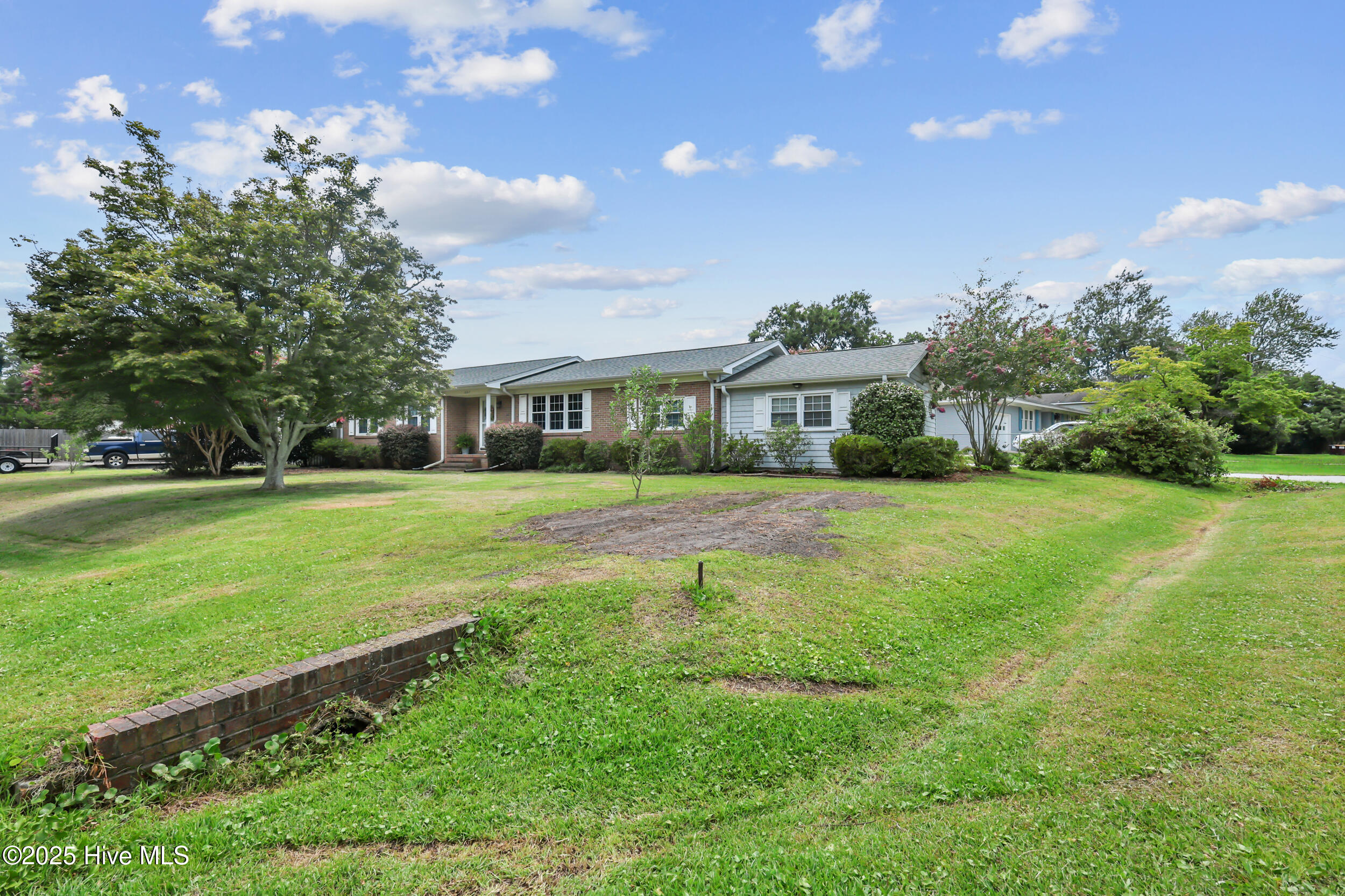 1847 Loganberry Road