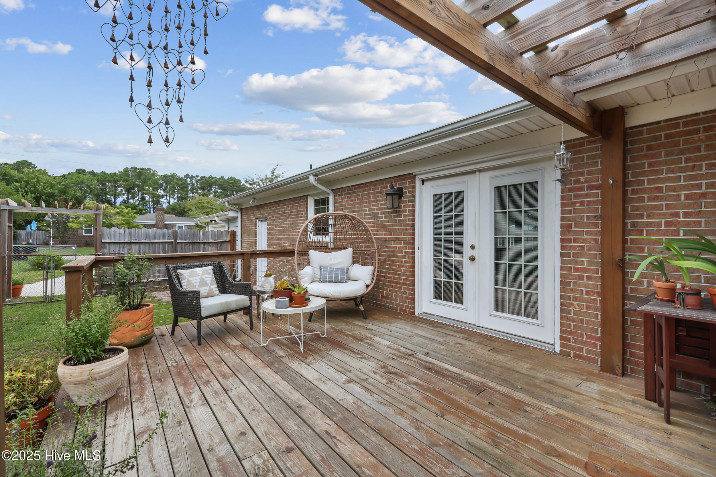 1847 Loganberry Road