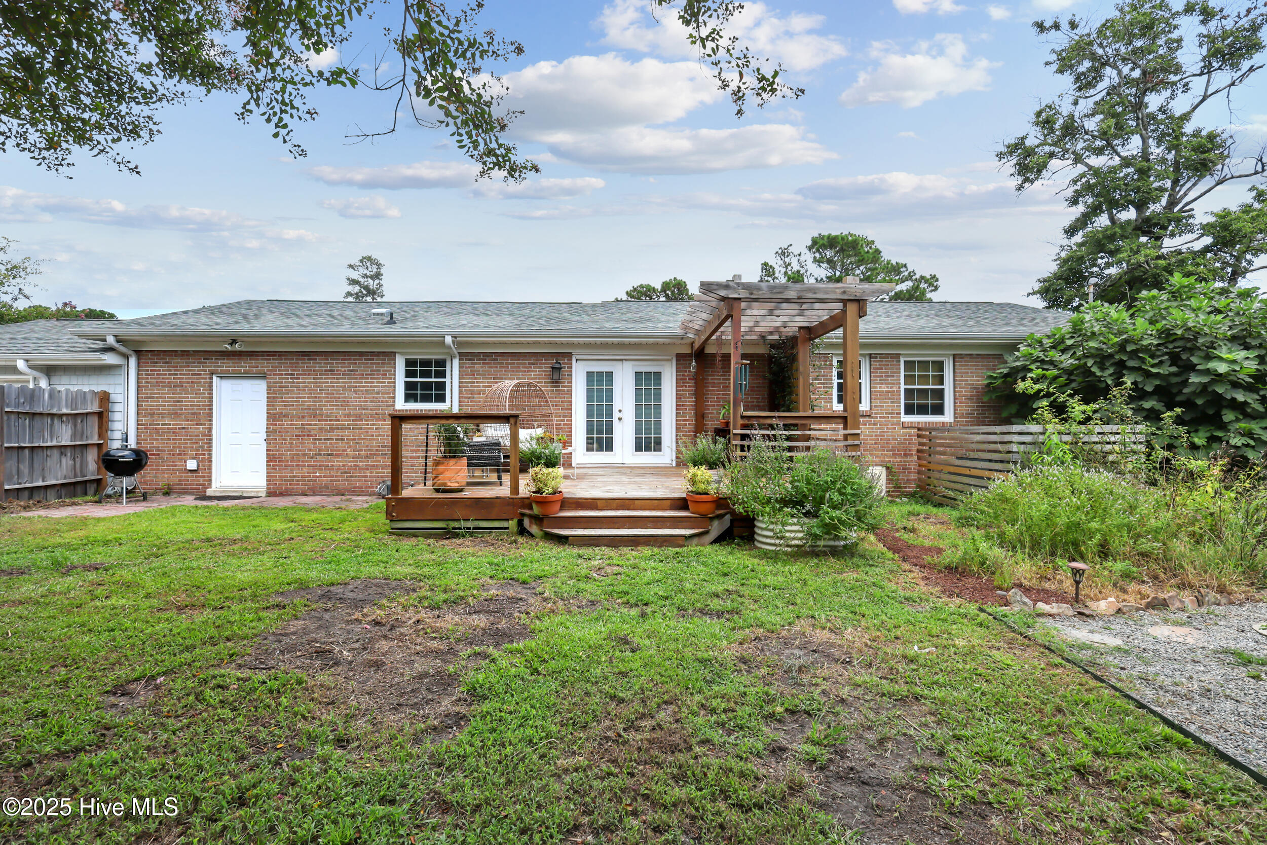 1847 Loganberry Road