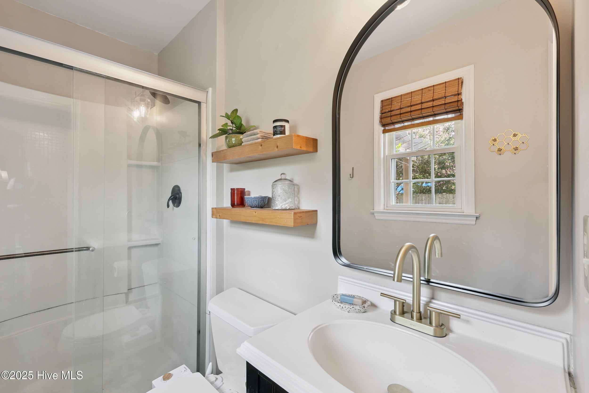 1847 Loganberry Road