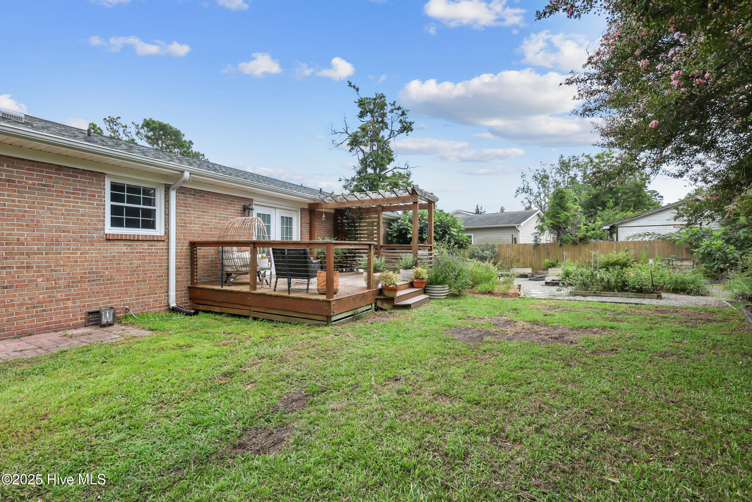 1847 Loganberry Road