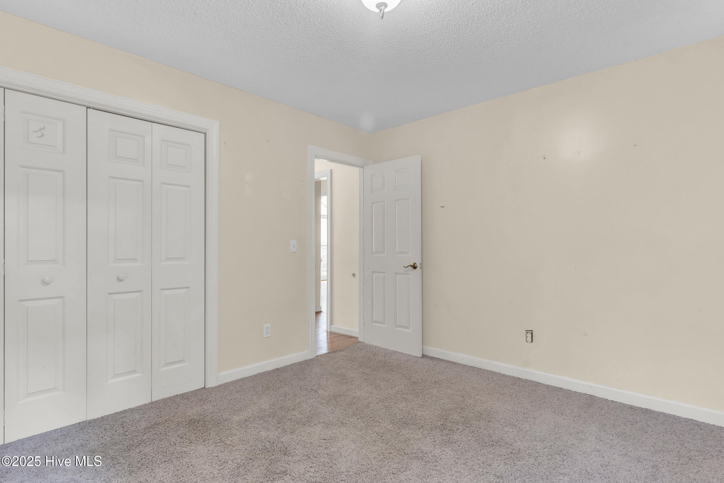 3004 Wickford Road