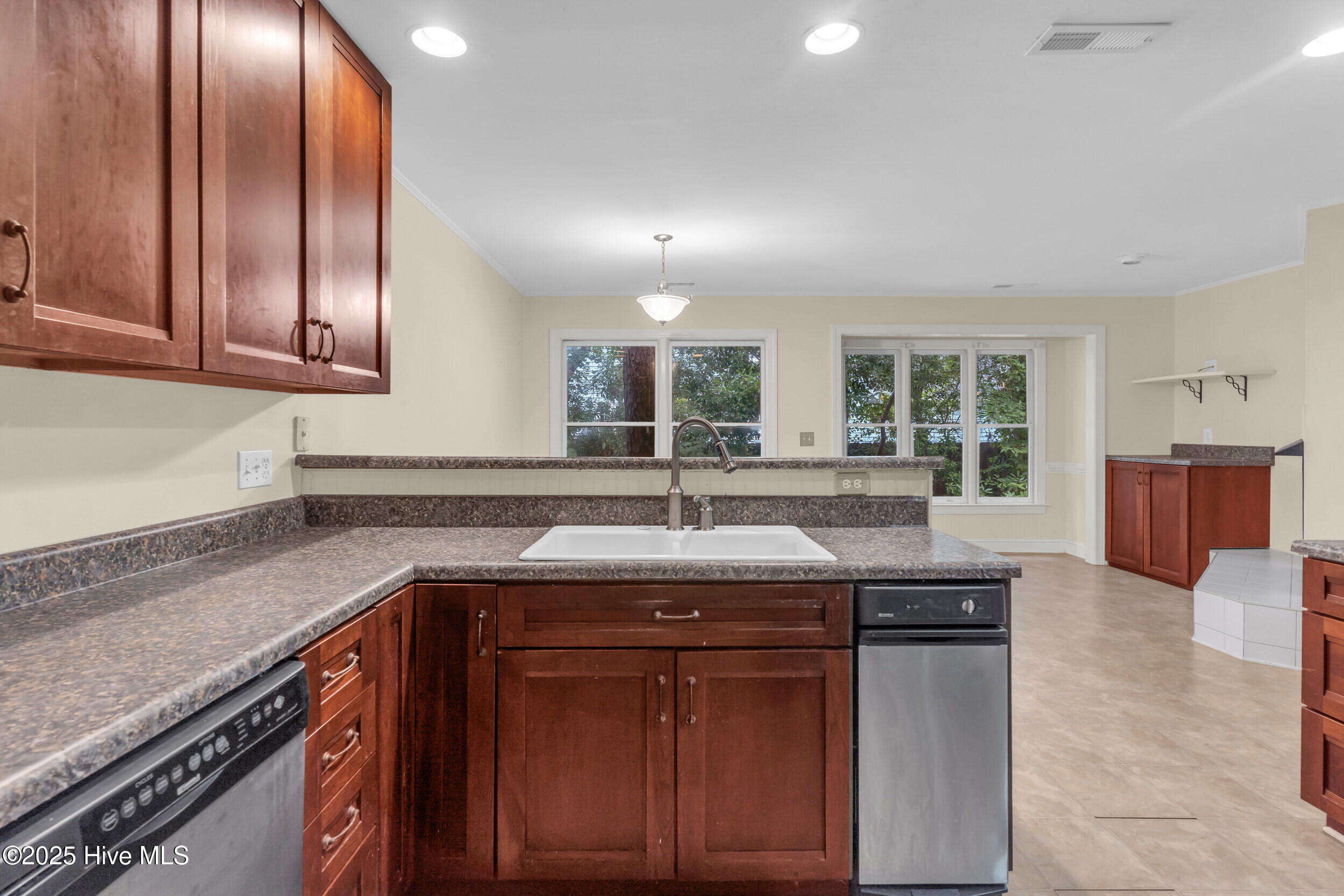 3004 Wickford Road
