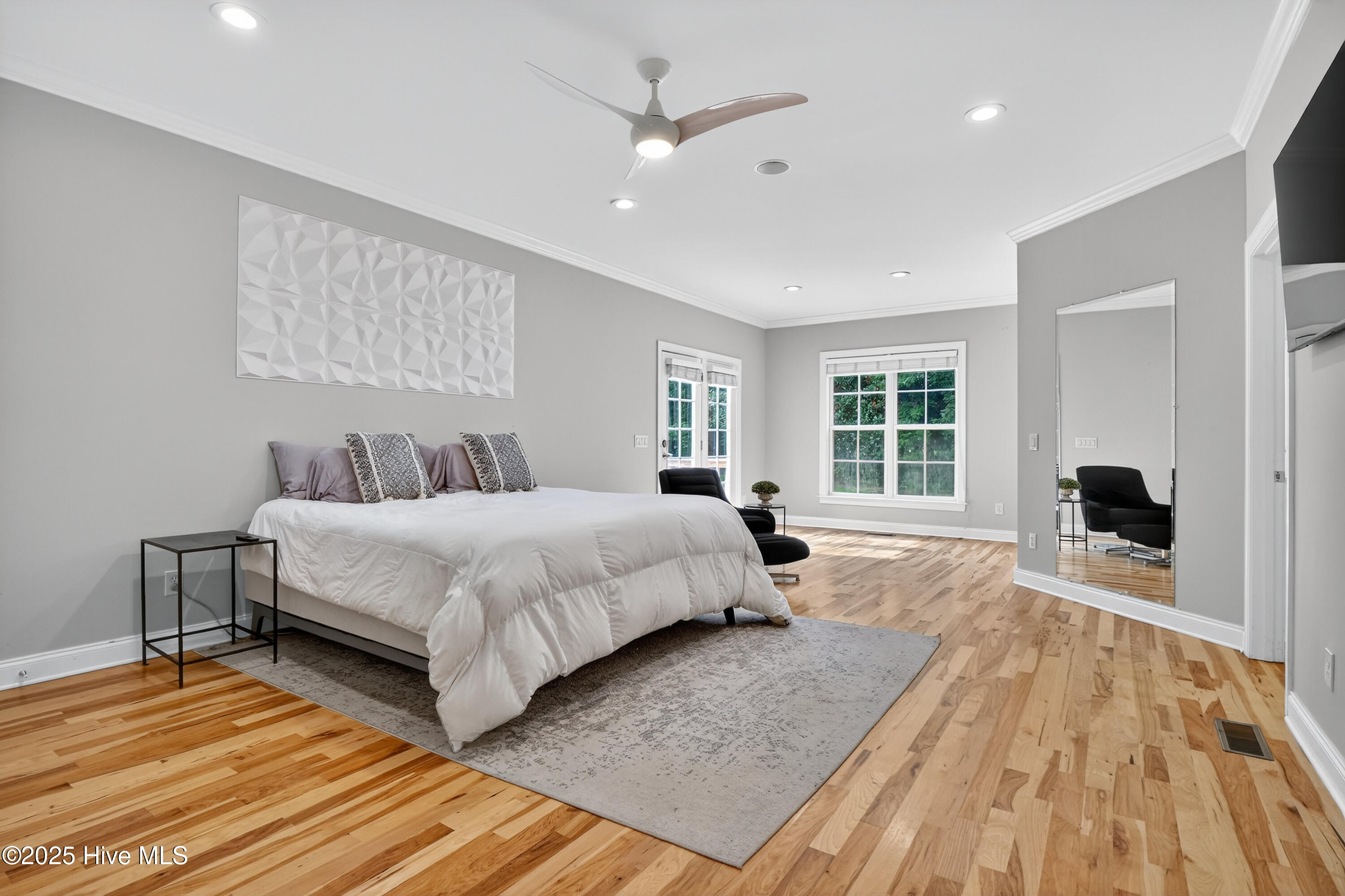 1423 Halcyon Lane