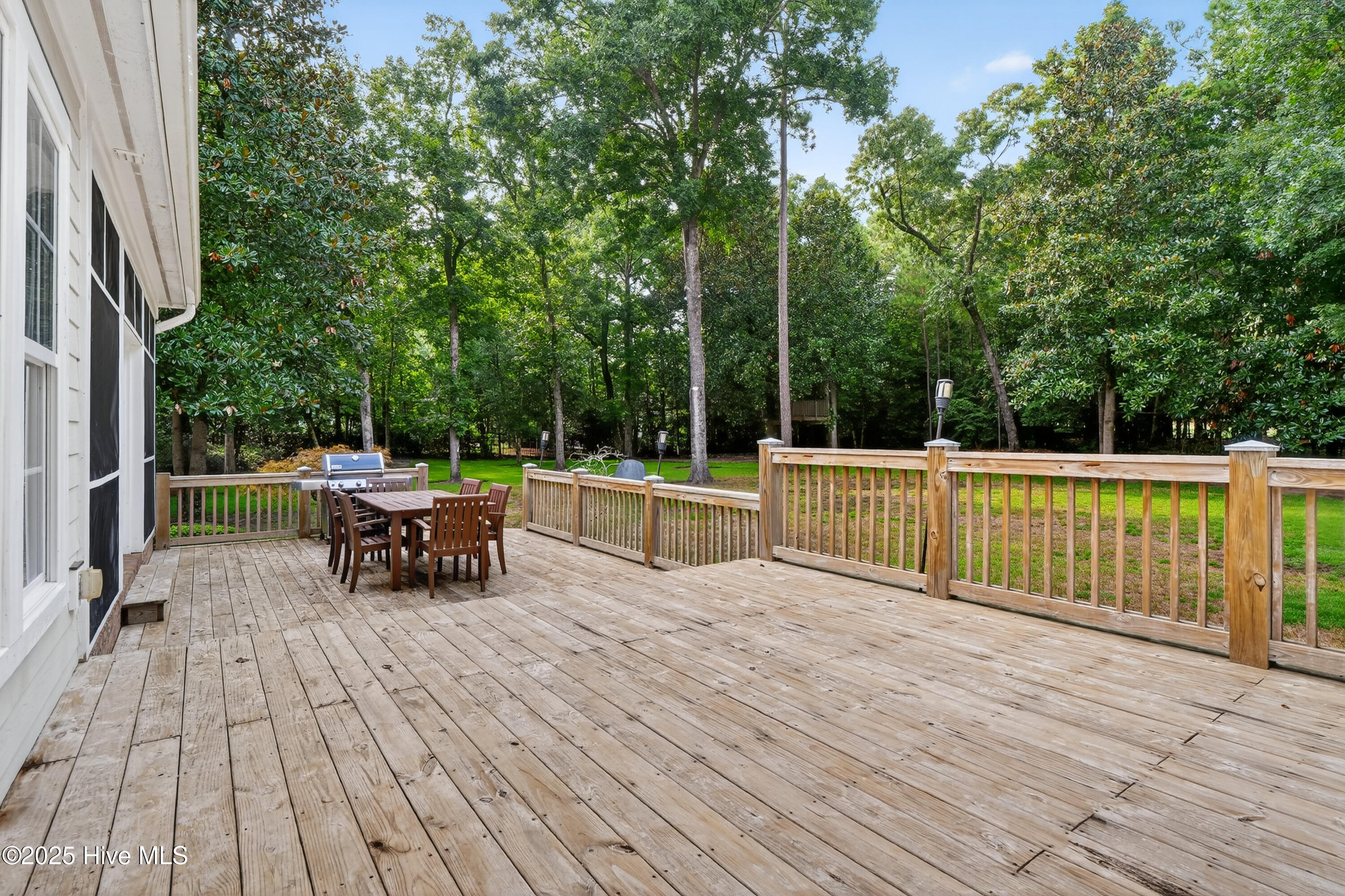1423 Halcyon Lane