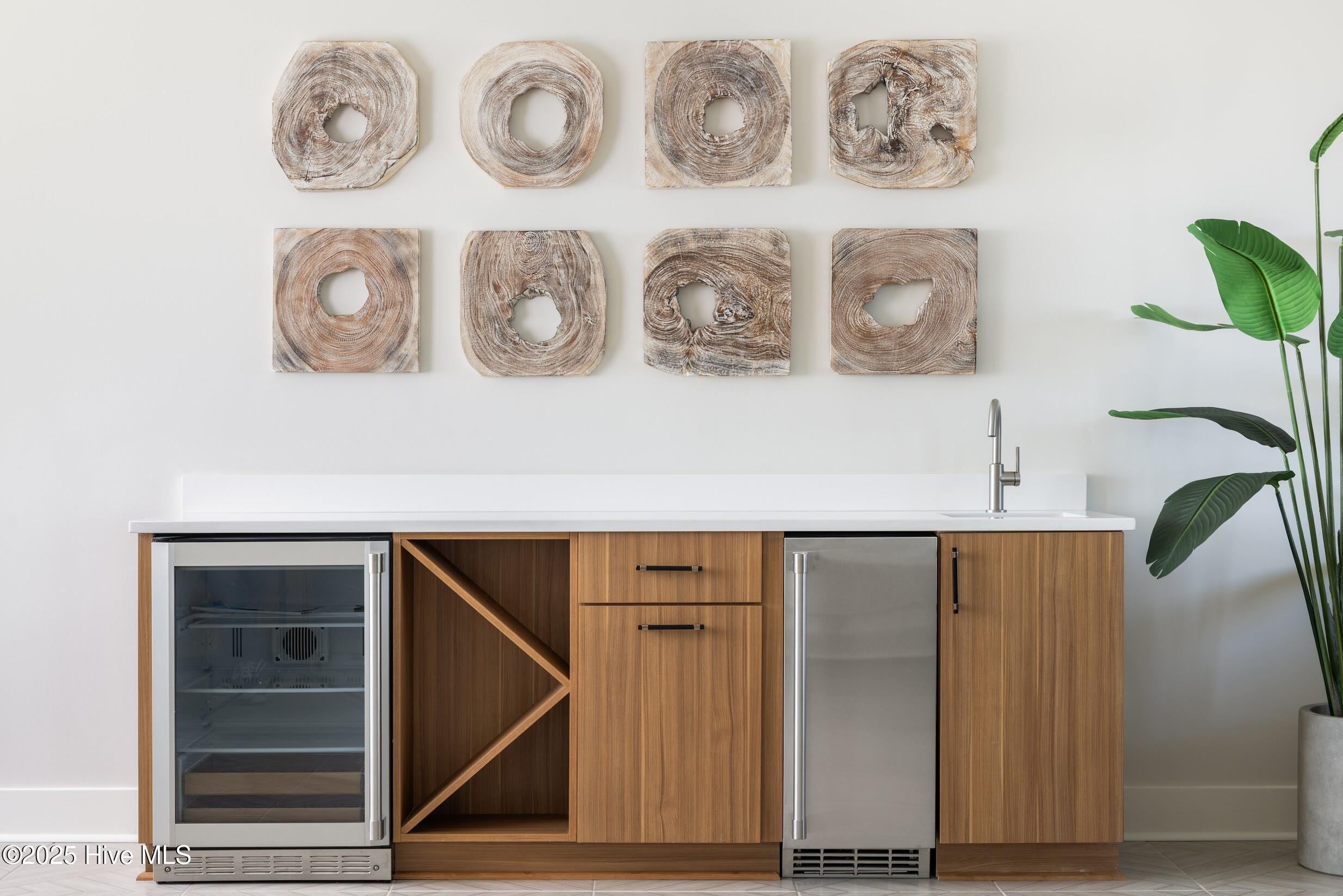 1800 Canal Drive, 403