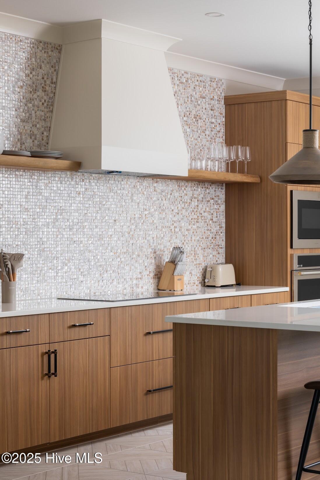 1800 Canal Drive, 403