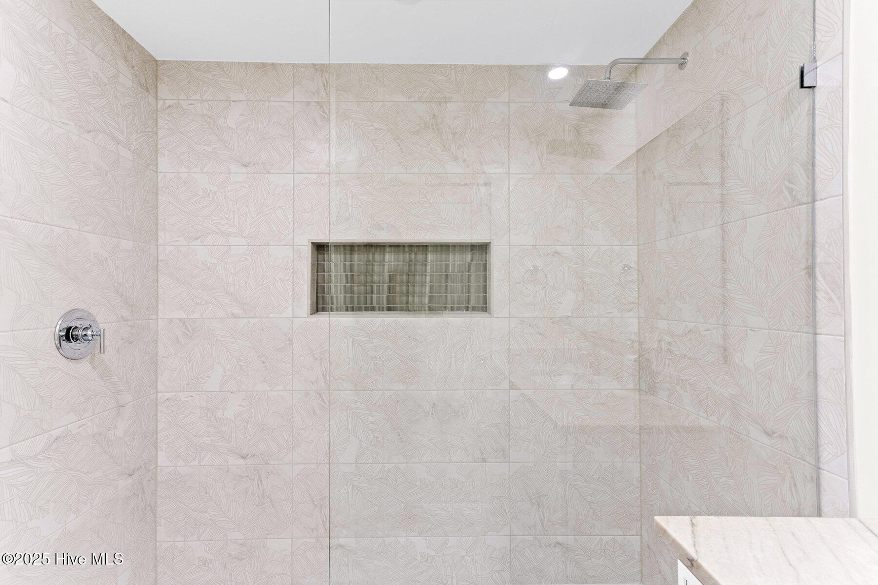 1800 Canal Drive, 112