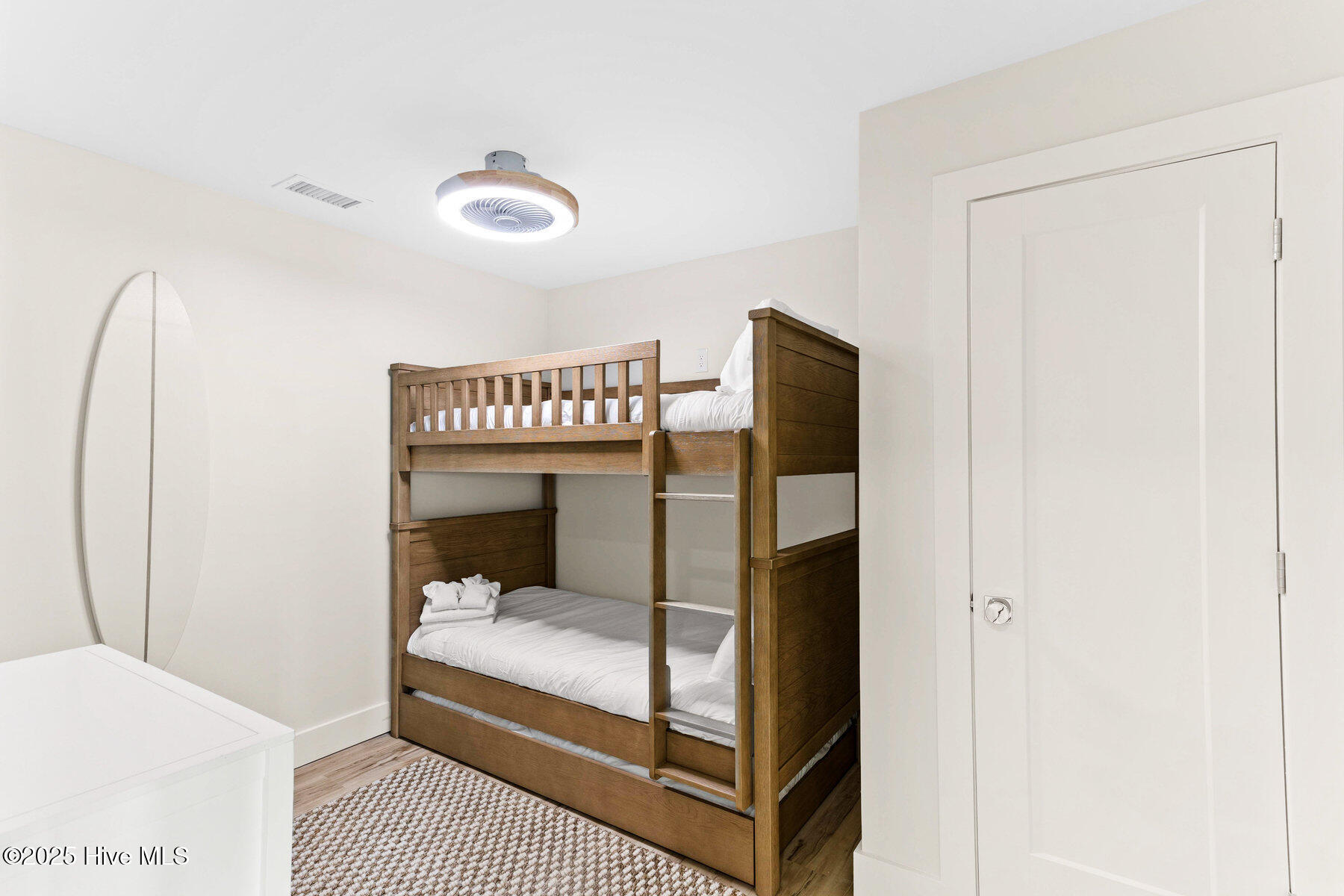 1800 Canal Drive, 112