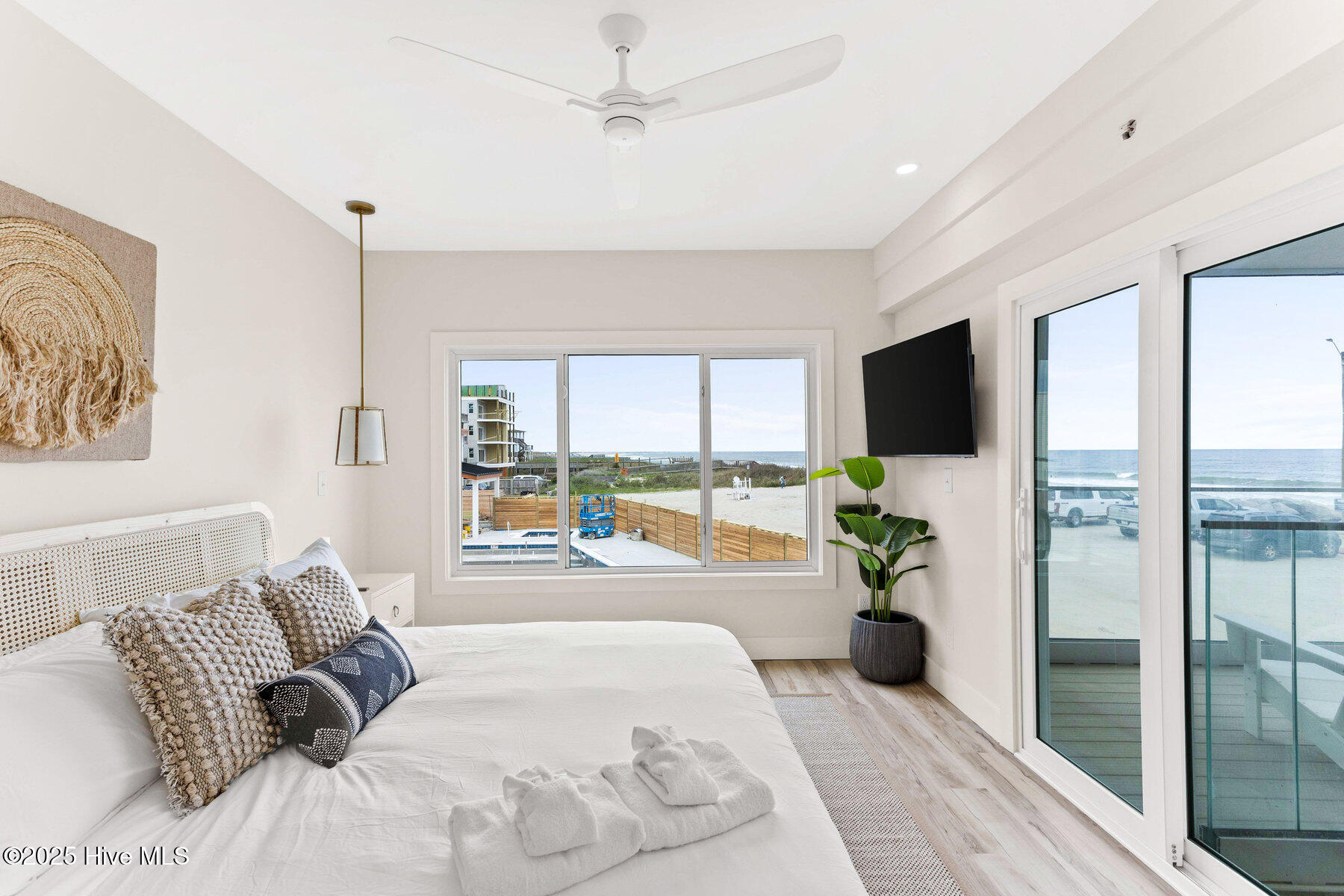 1800 Canal Drive, 112