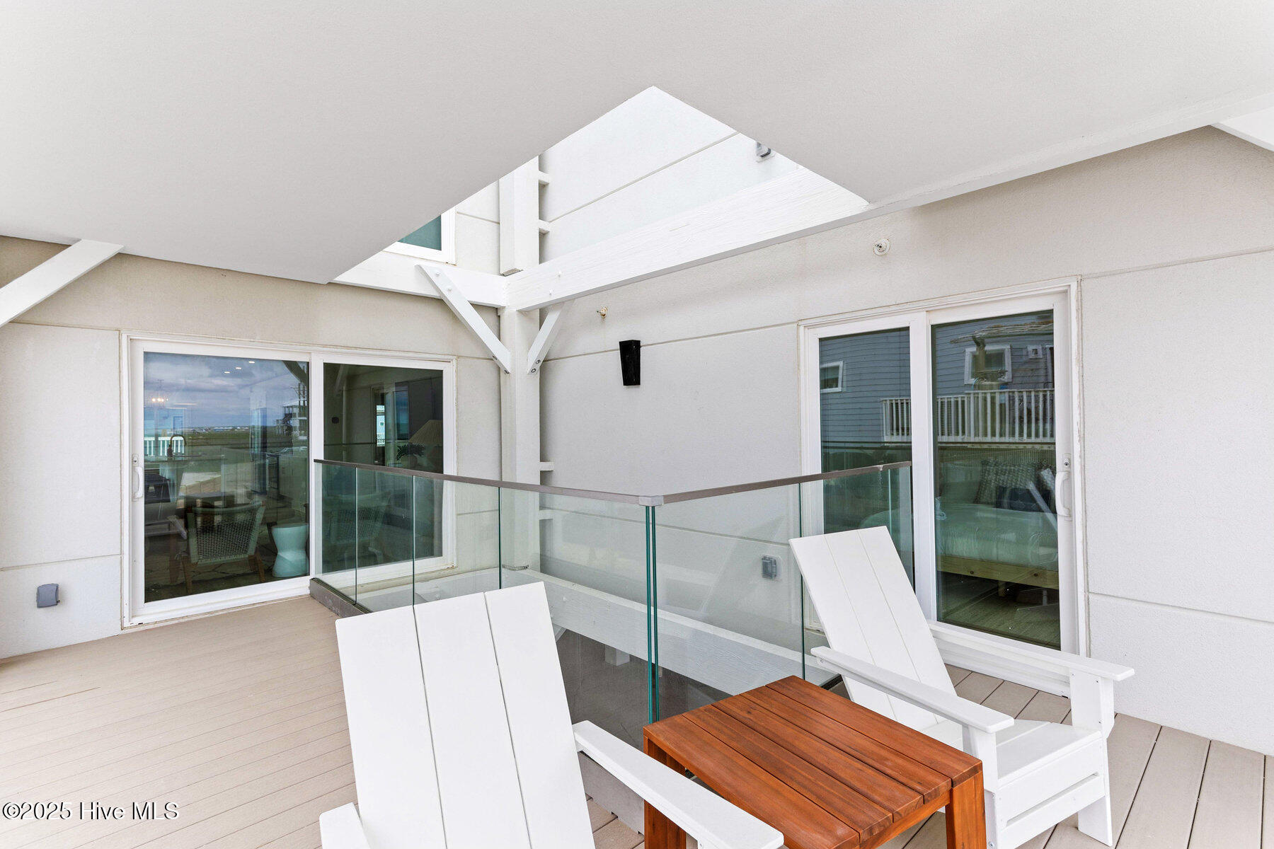 1800 Canal Drive, 112