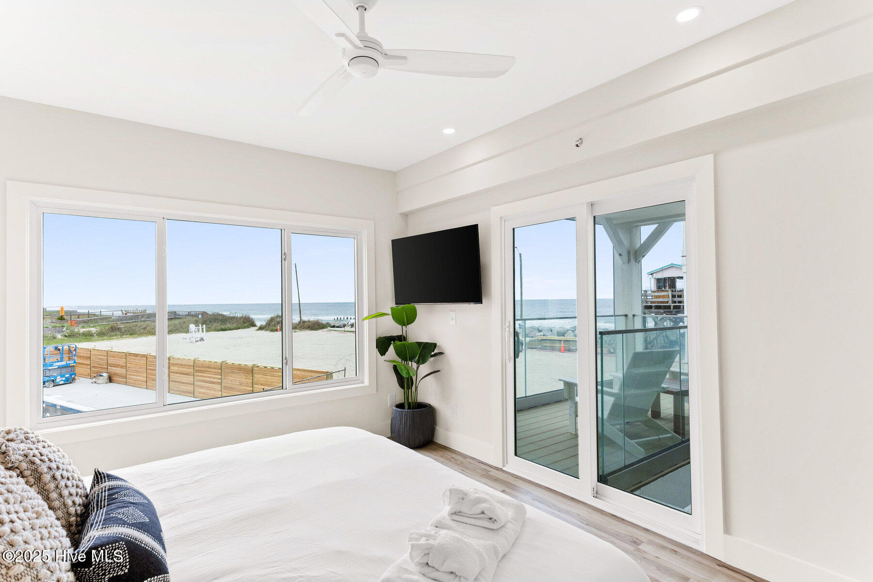 1800 Canal Drive, 112