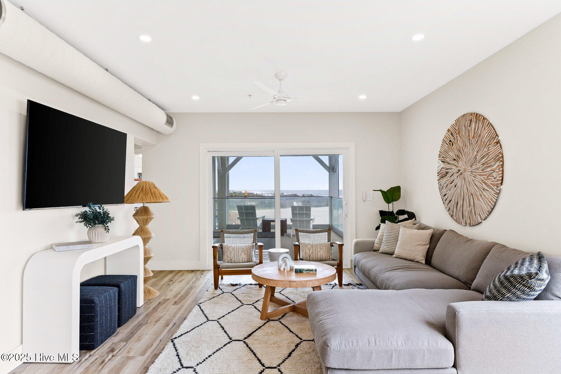 1800 Canal Drive, 112