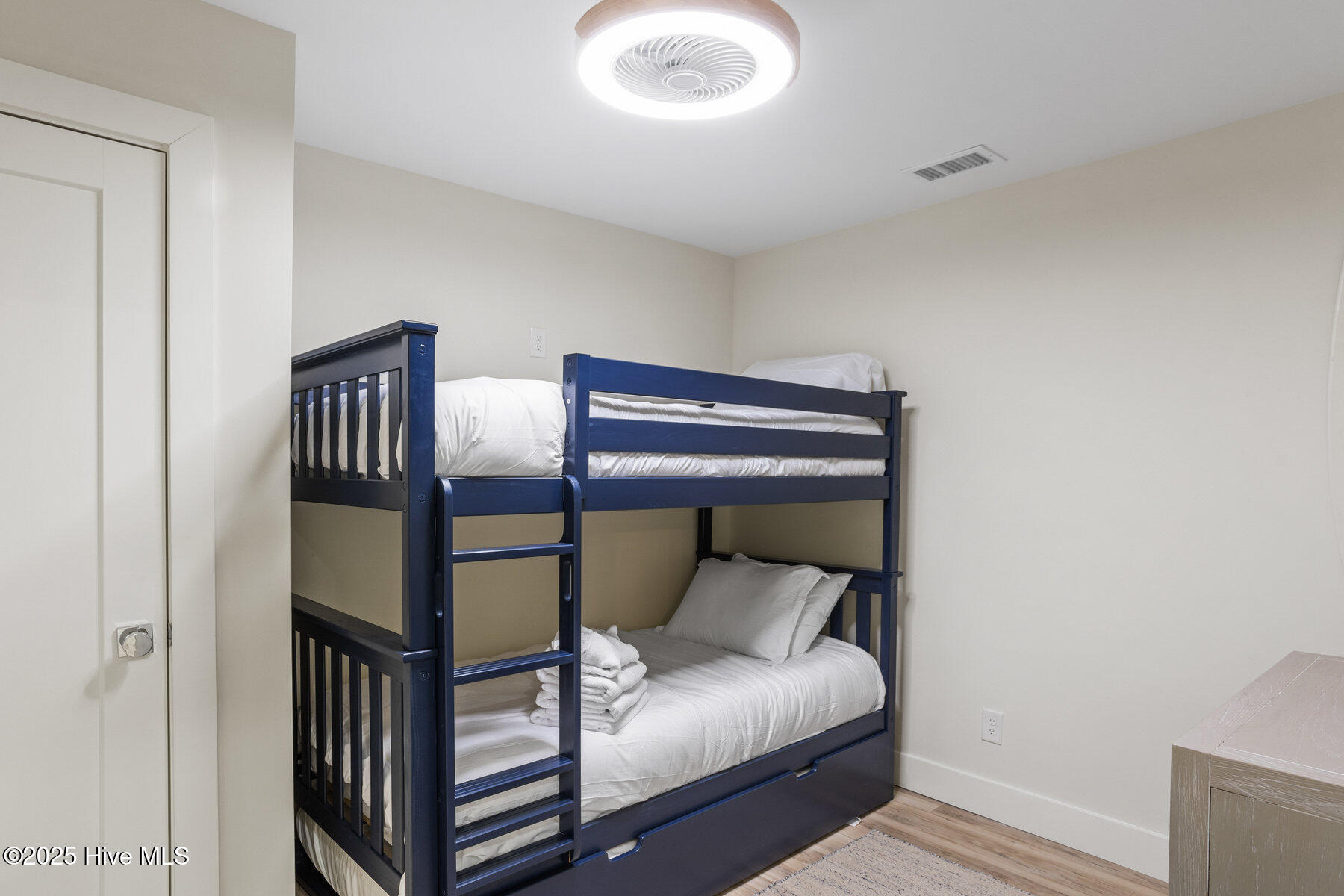 1800 Canal Drive, 111