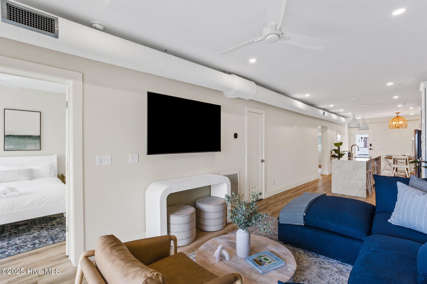 1800 Canal Drive, 111