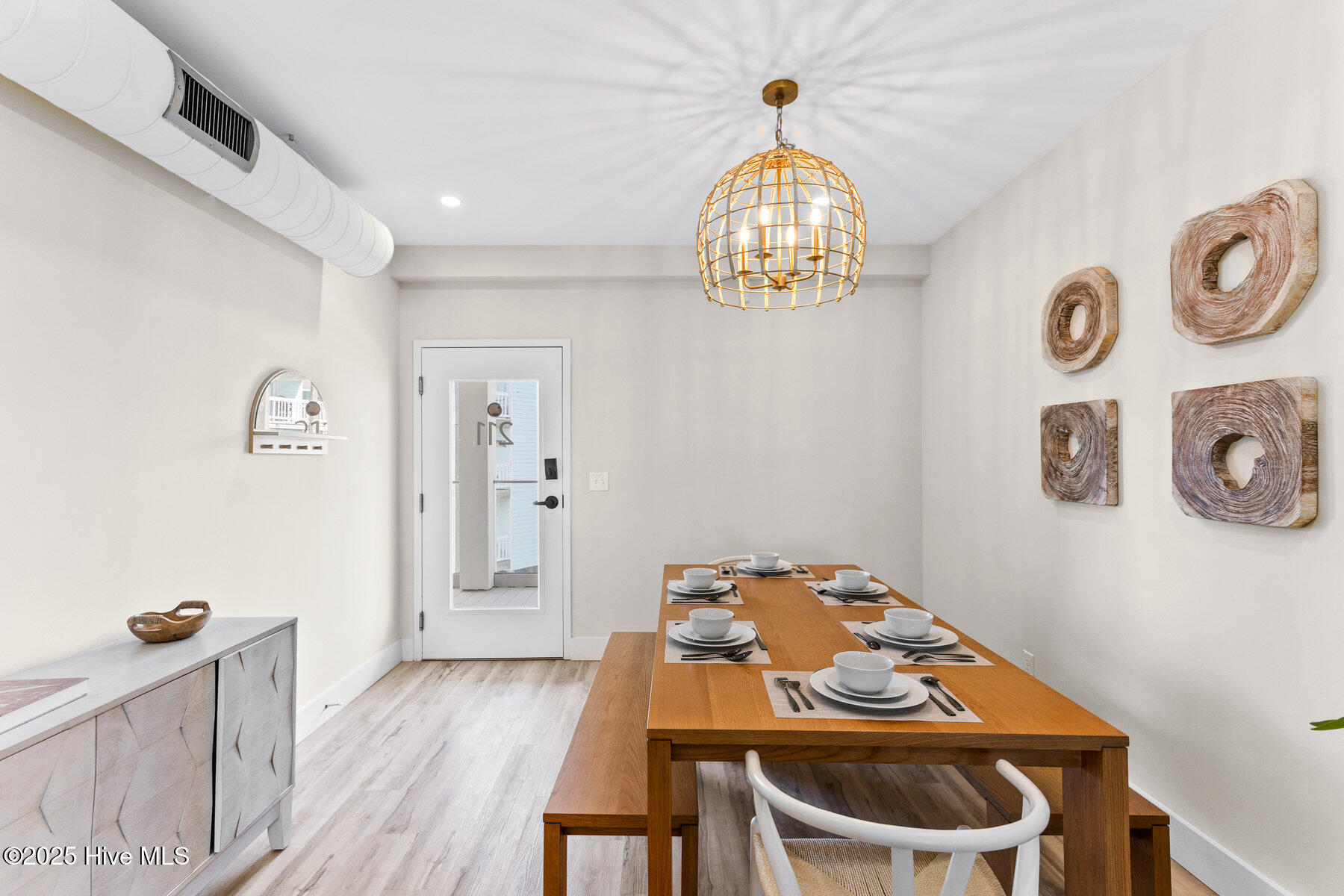 1800 Canal Drive, 211