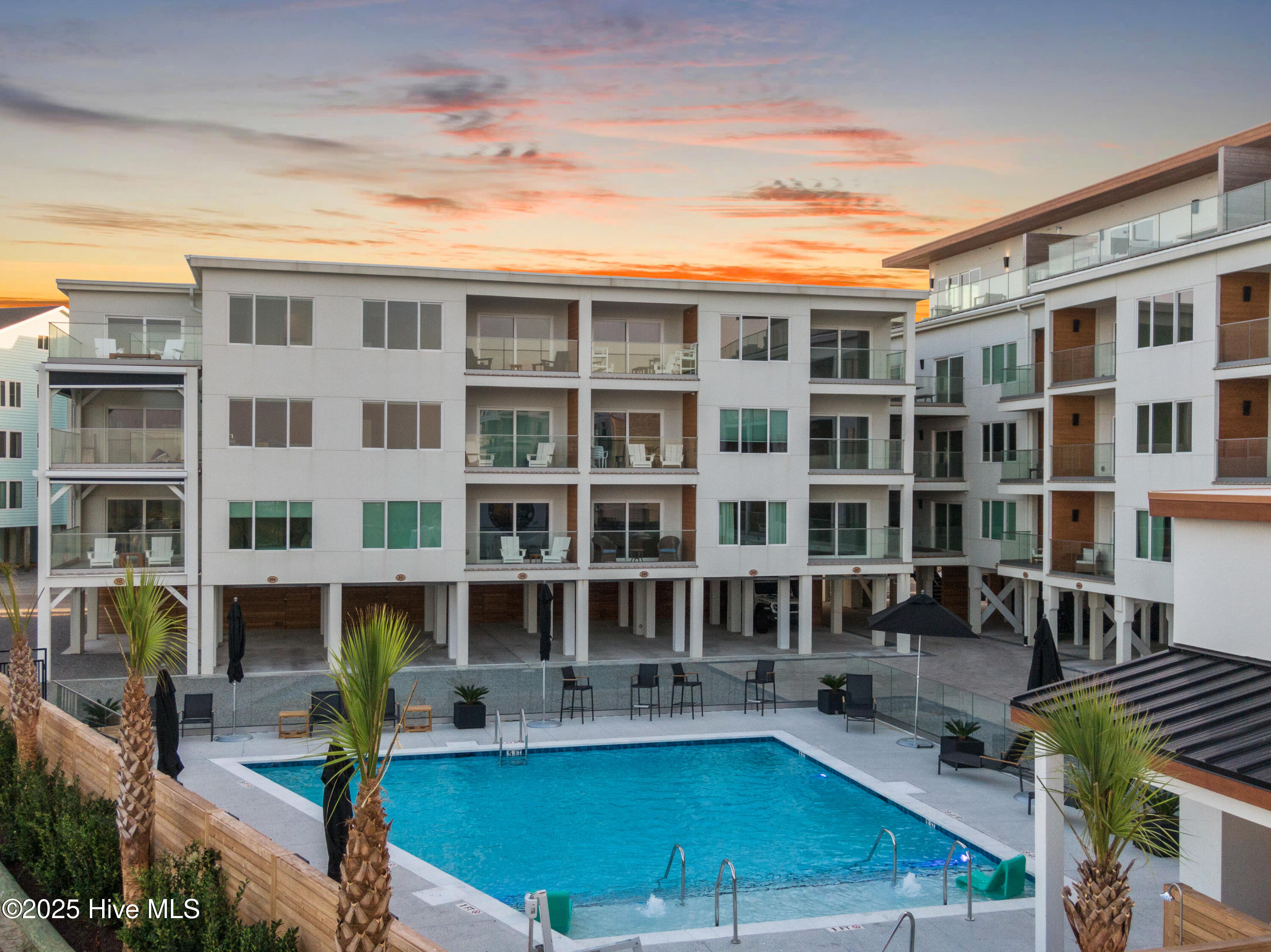 1800 Canal Drive, 304