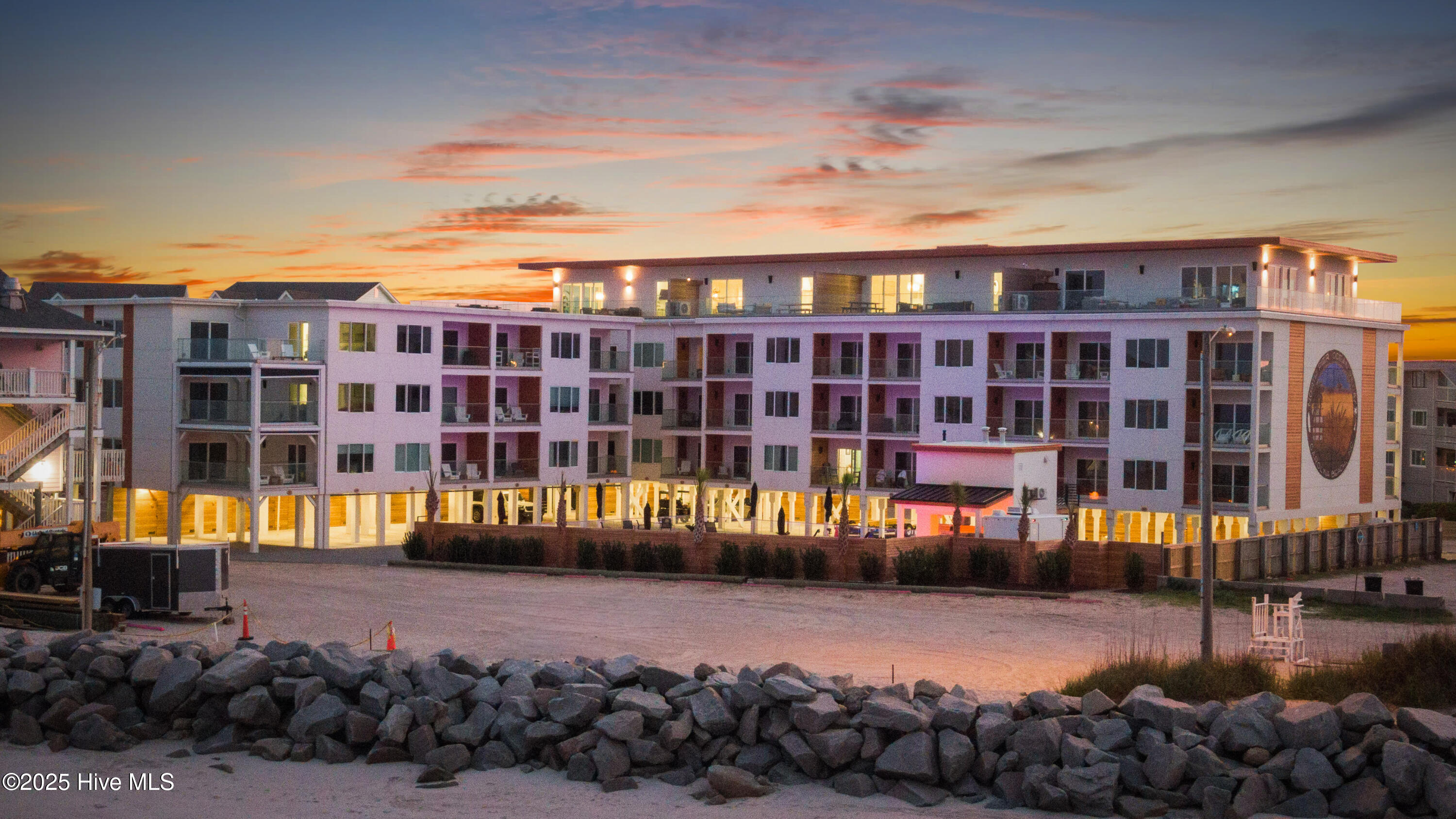 1800 Canal Drive, 304