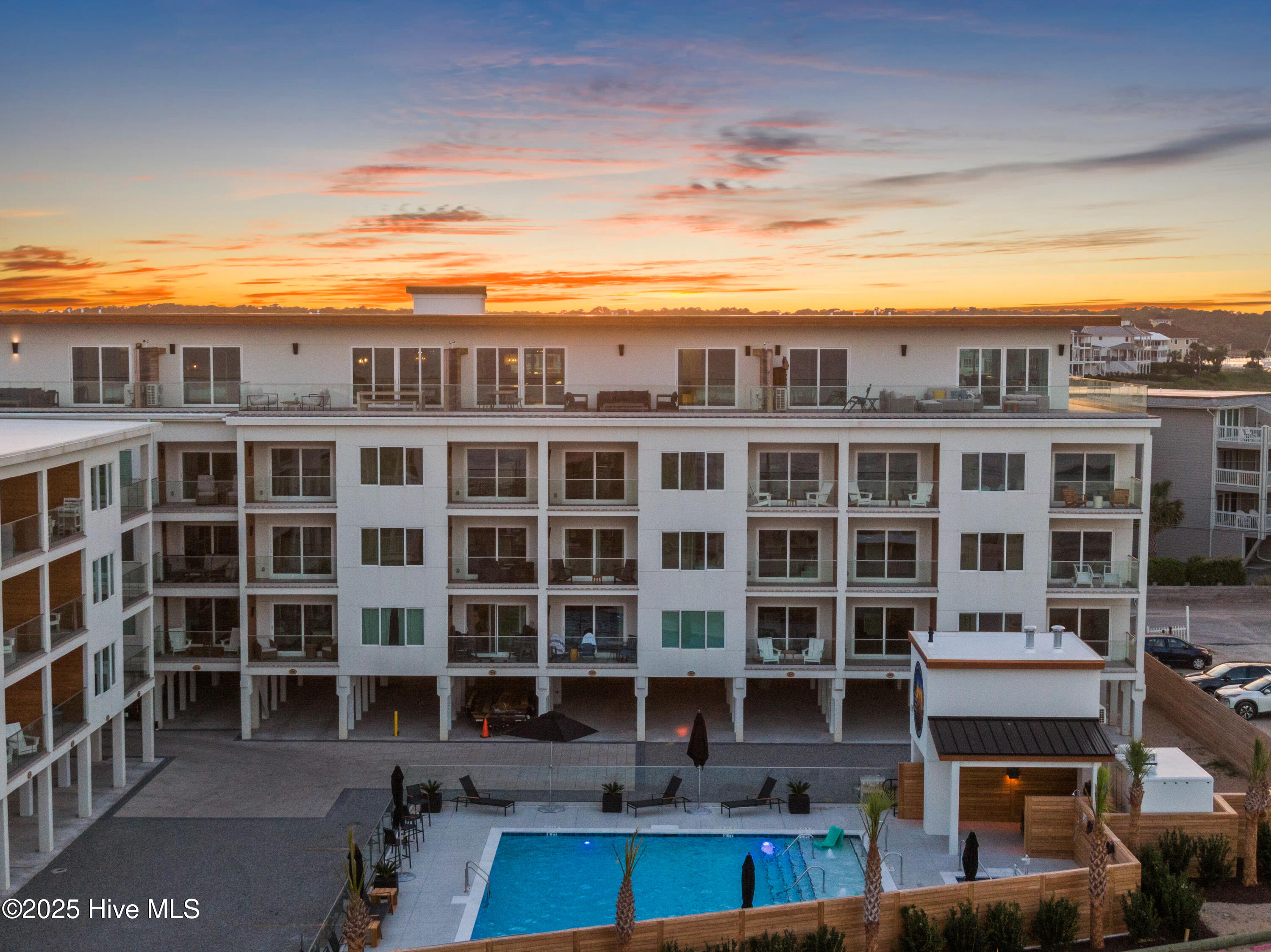 1800 Canal Drive, 308