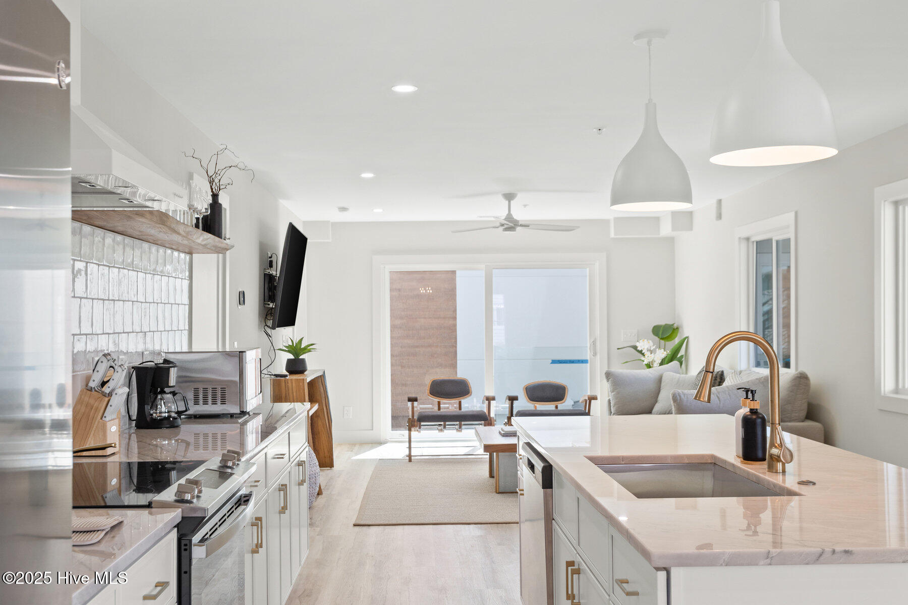 1800 Canal Drive, 308