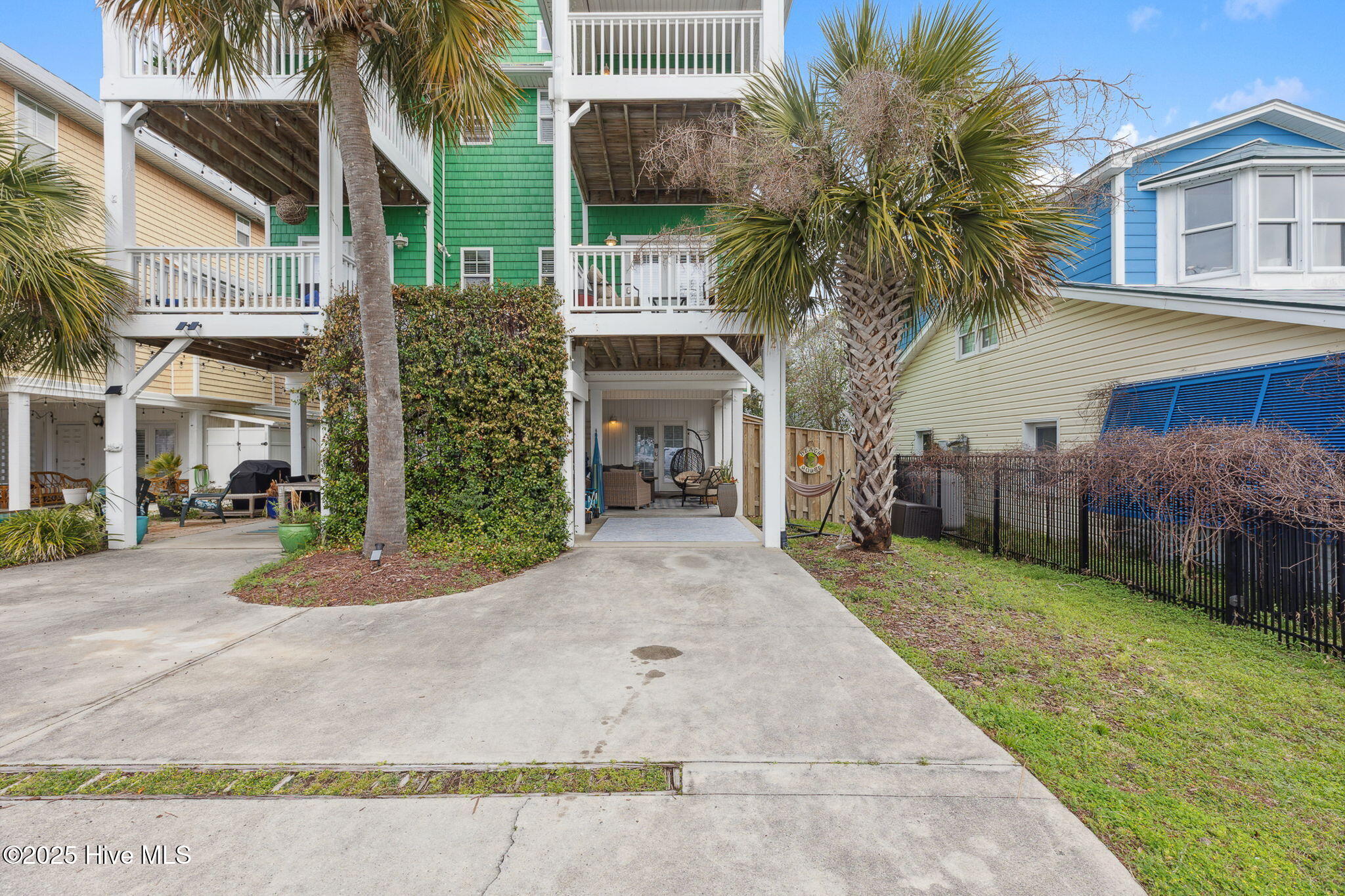 704 Ocean Boulevard, Unit 2