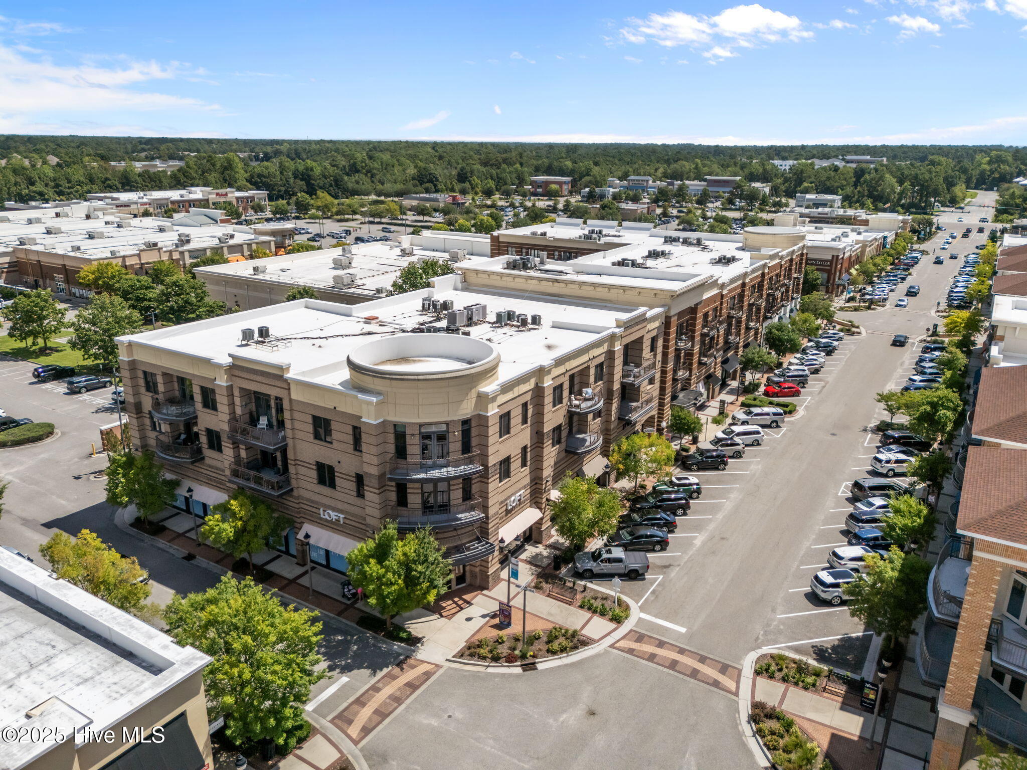 6831 Main Street, 312