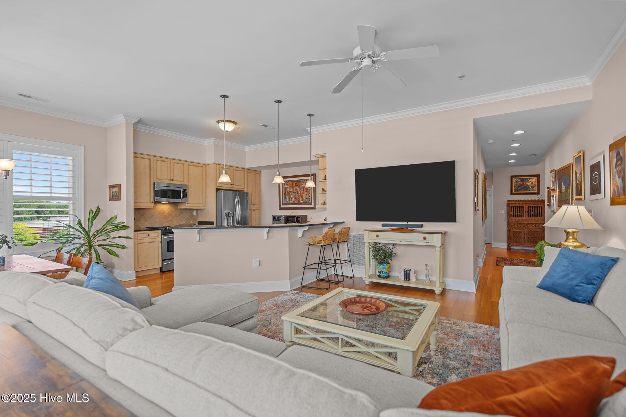 6831 Main Street, 312