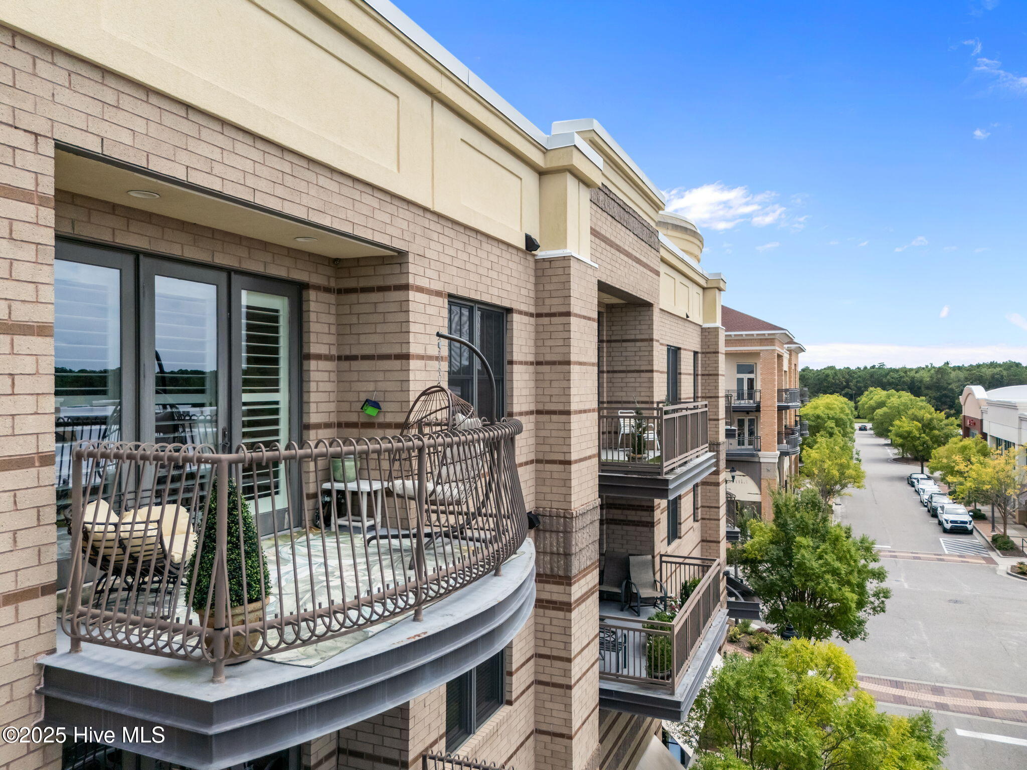 6831 Main Street, 312