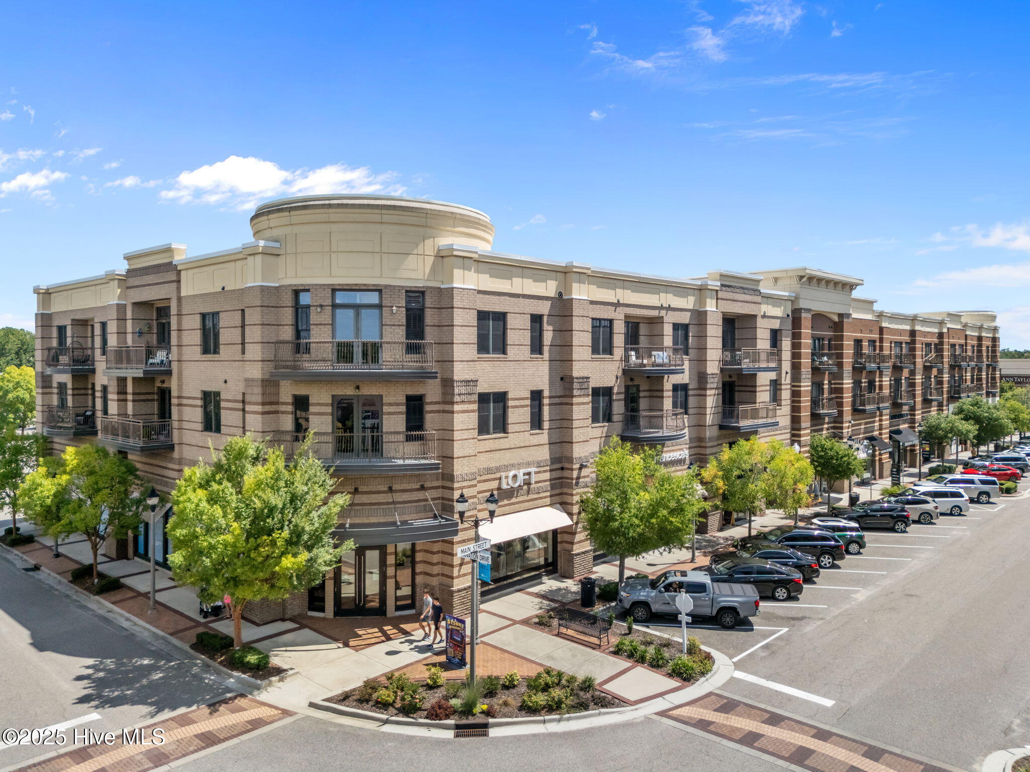 6831 Main Street, 312