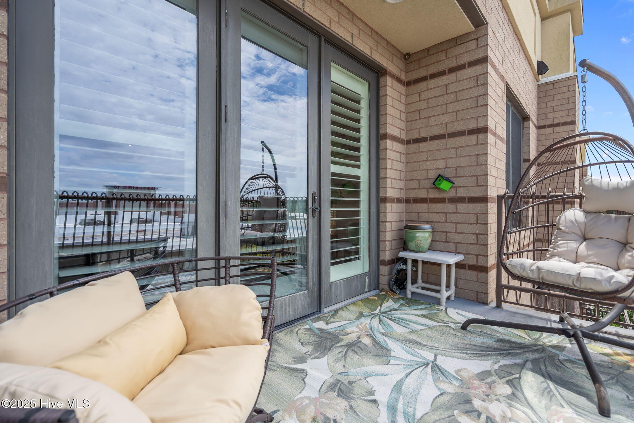 6831 Main Street, 312