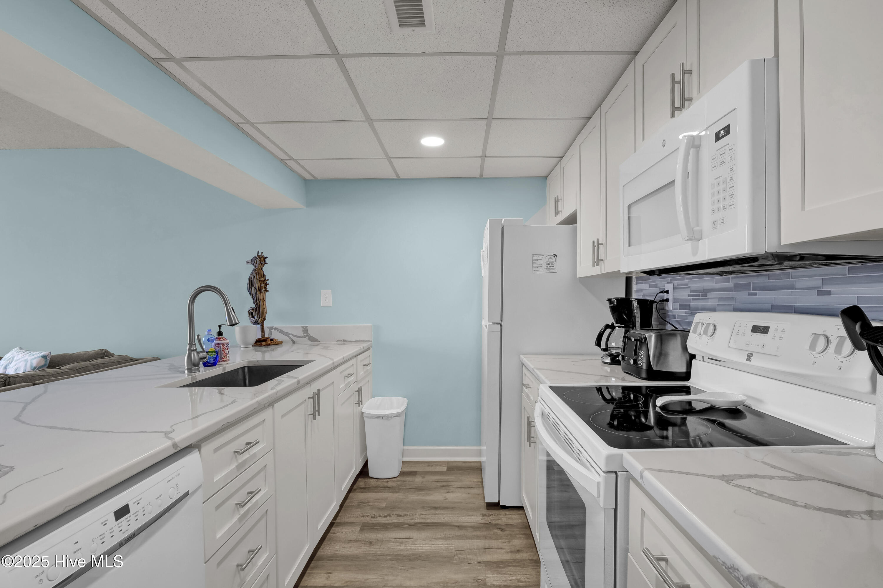 901 S Lake Park Boulevard, 304