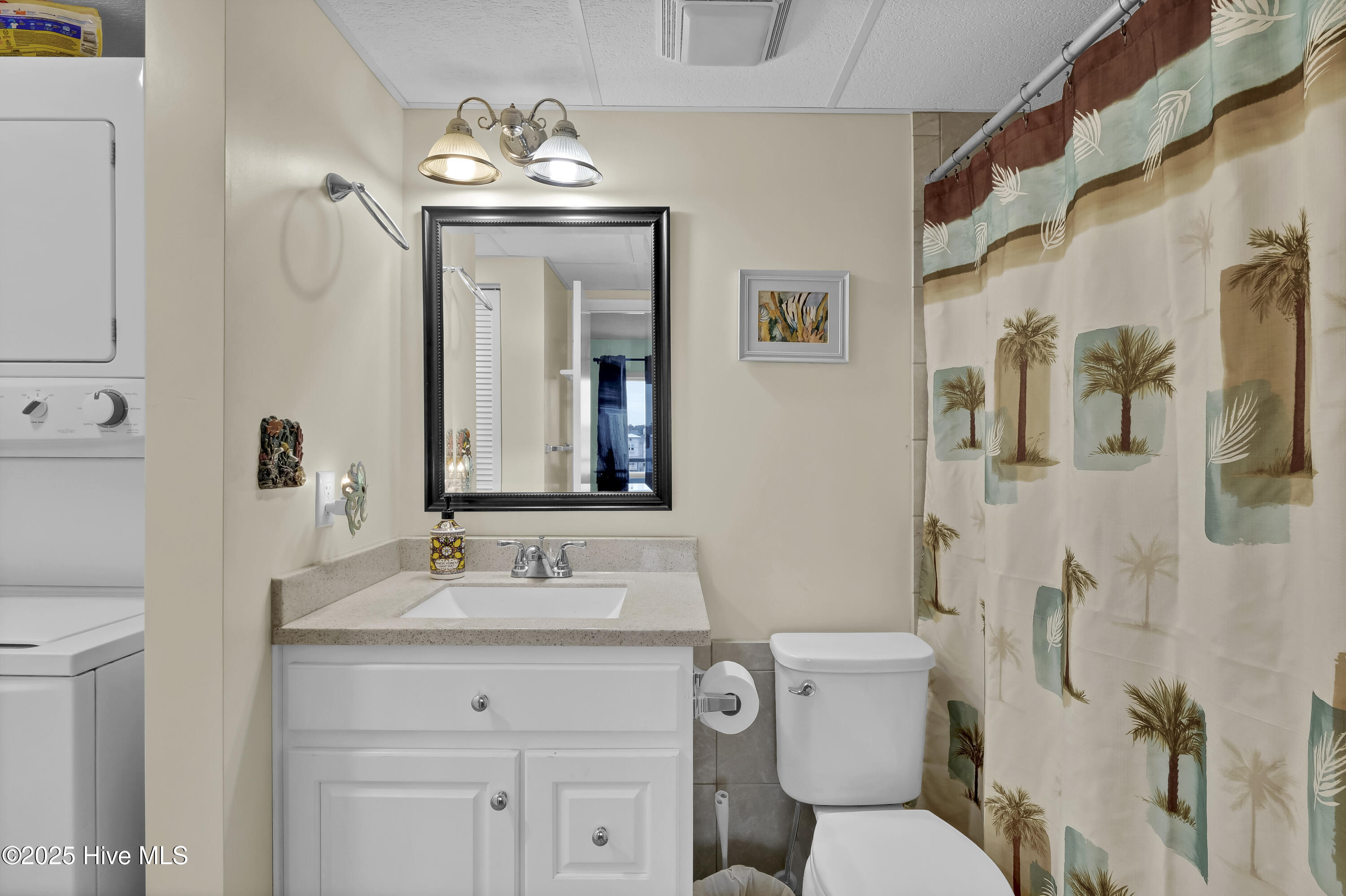 901 S Lake Park Boulevard, 304