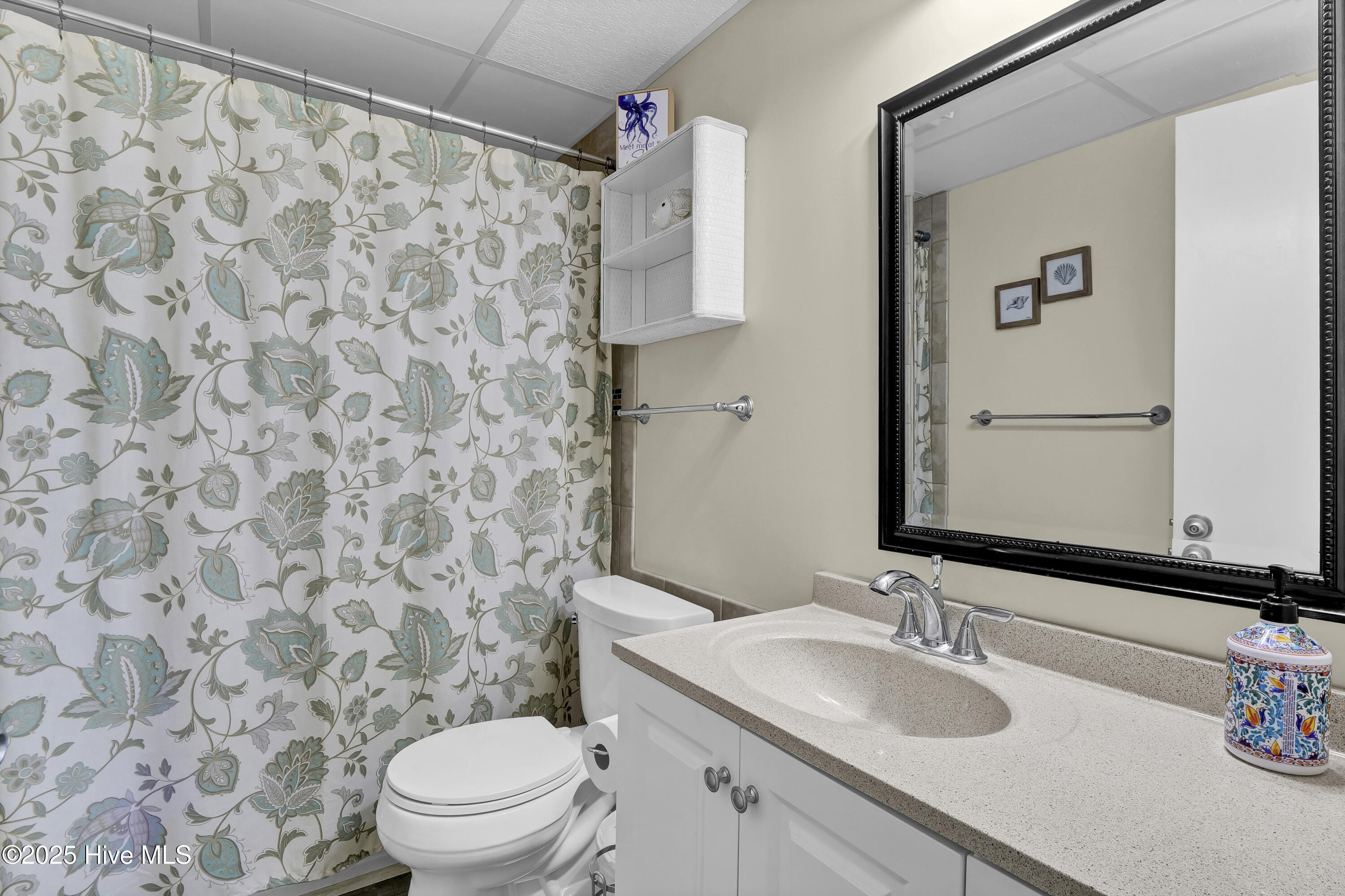 901 S Lake Park Boulevard, 304