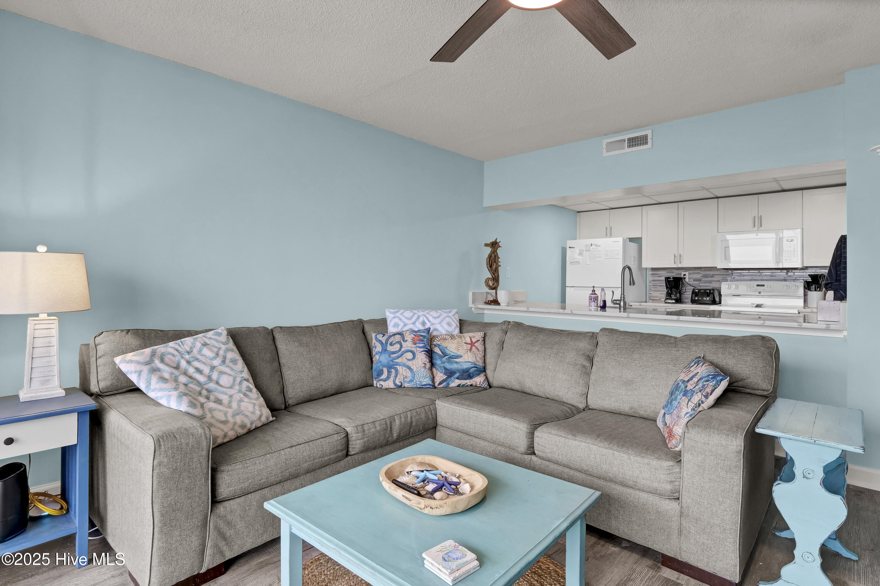 901 S Lake Park Boulevard, 304