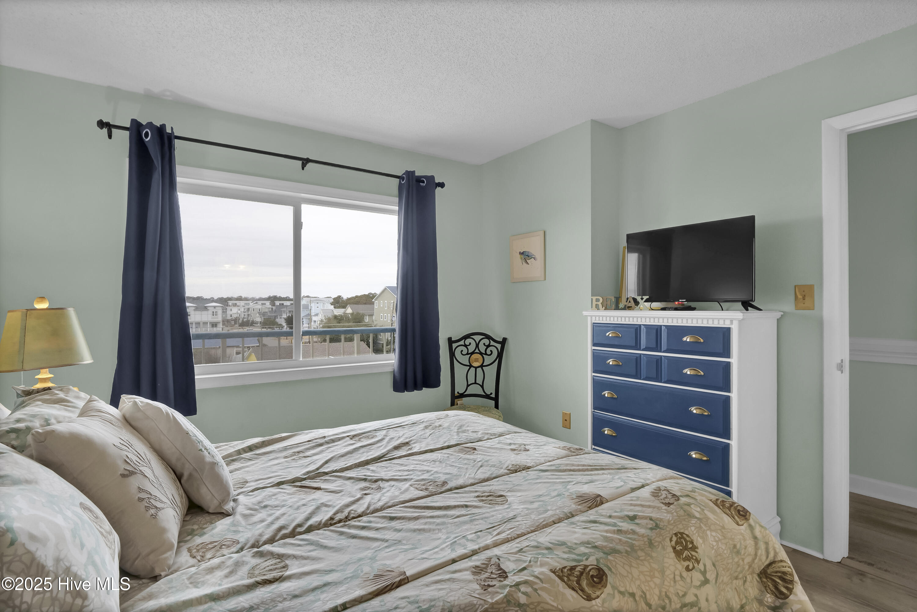 901 S Lake Park Boulevard, 304