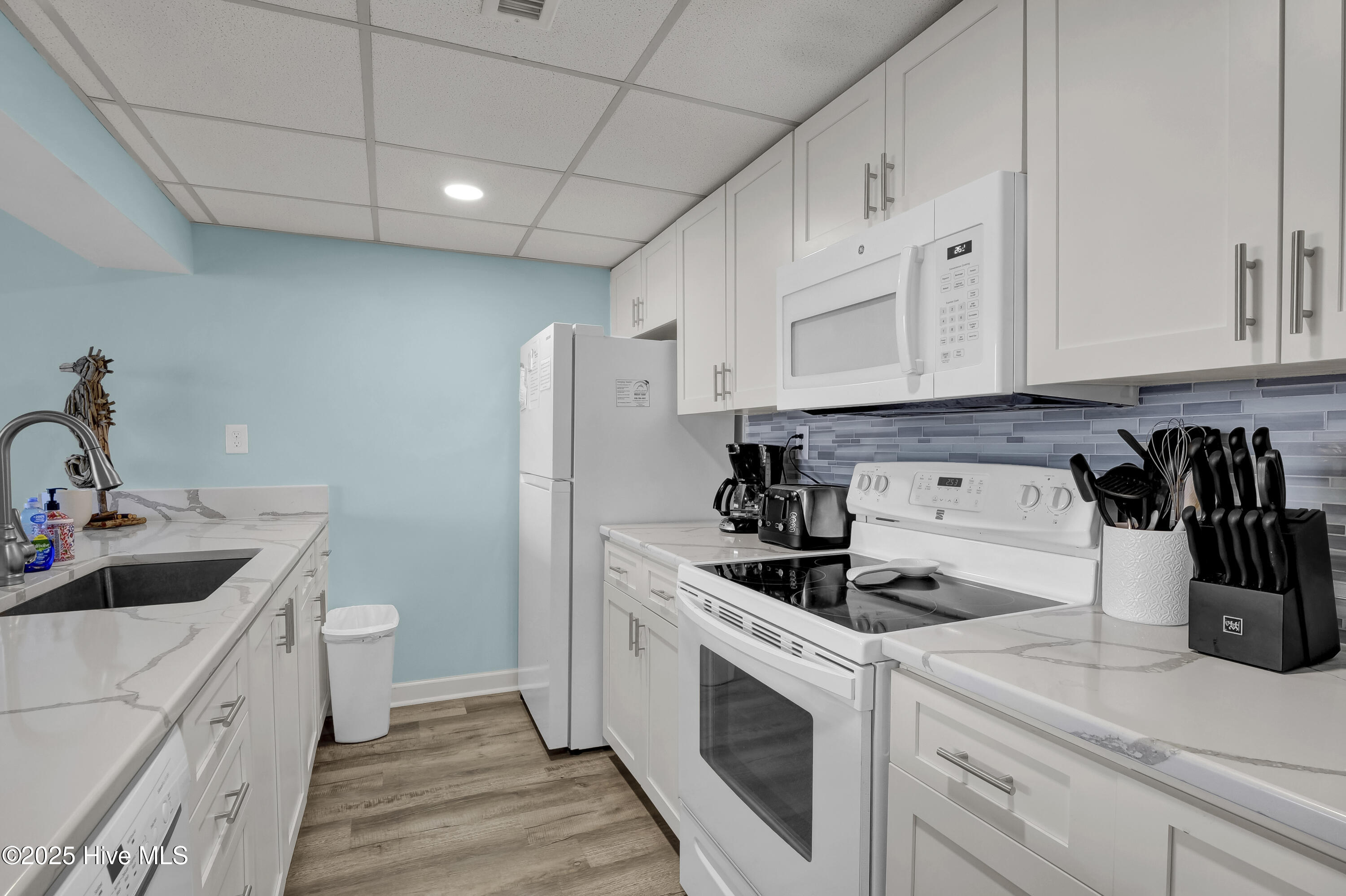 901 S Lake Park Boulevard, 304