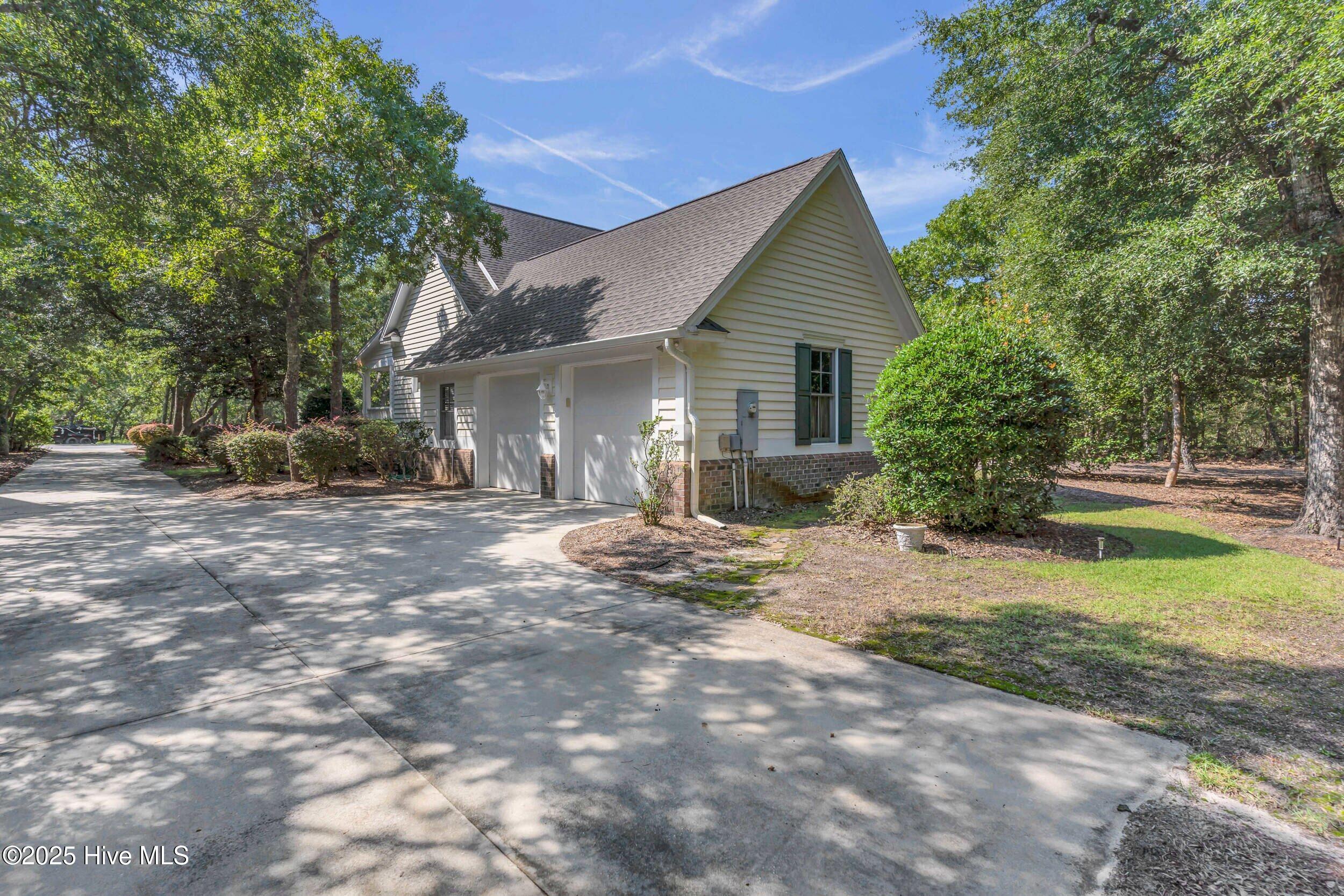 630 Valverda Street SW, Supply